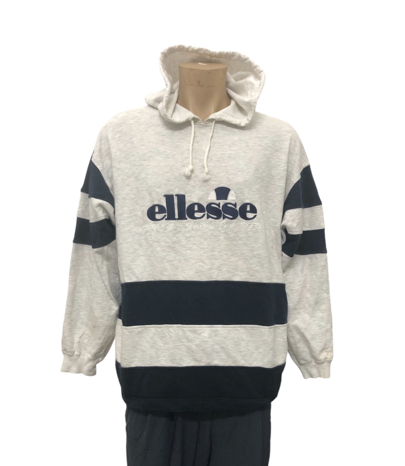 Ellesse × Vintage Vintage Worn 90s Ellesse Spell Out Hoodie Size US L / EU 52-54 / 3 - 1 Thumbnail