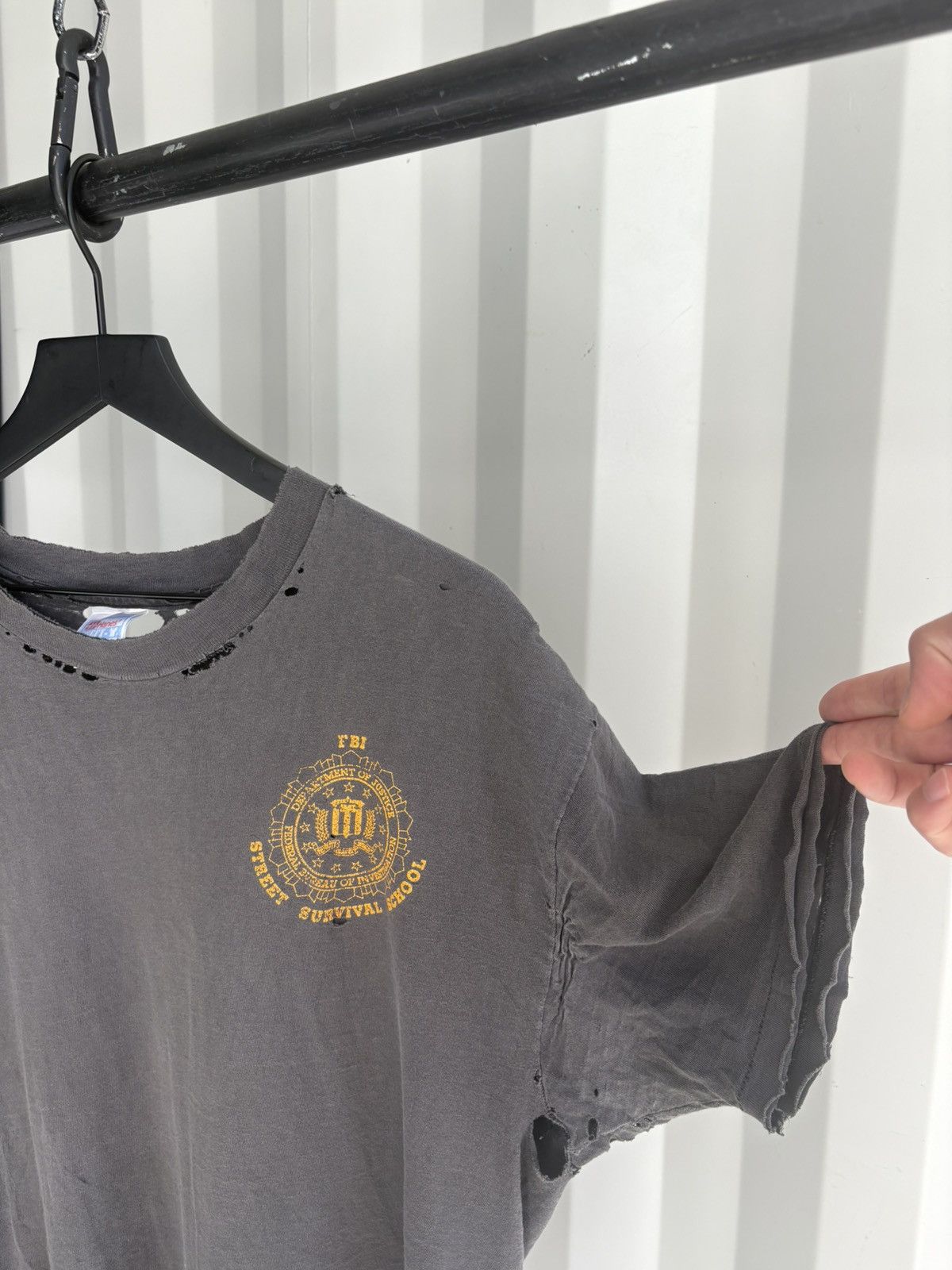 Vintage Vinatge FBI Street School Shirt Thrashed Faded GRUNGE Band Size US XL / EU 56 / 4 - 3 Thumbnail