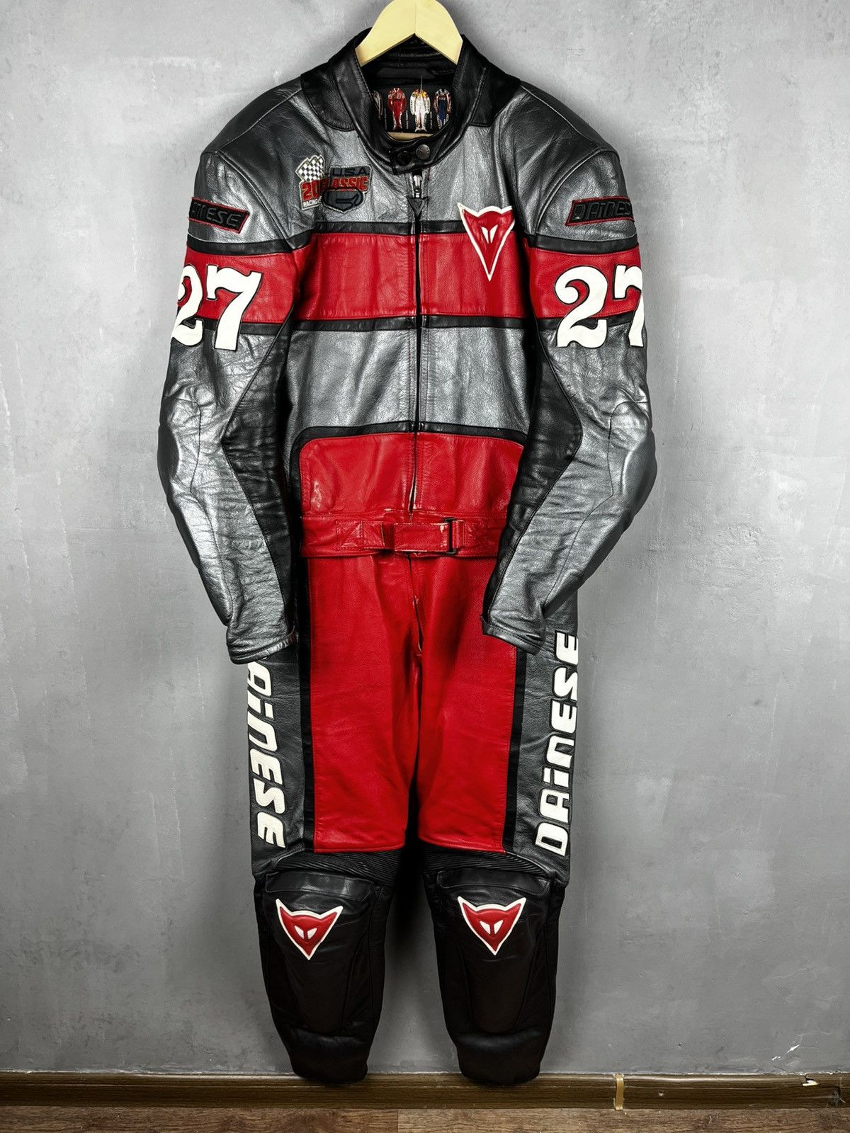 Dainese Dainese 27 leather suit racing jacket pants size 52 Size US L / EU 52-54 / 3 - 1 Thumbnail