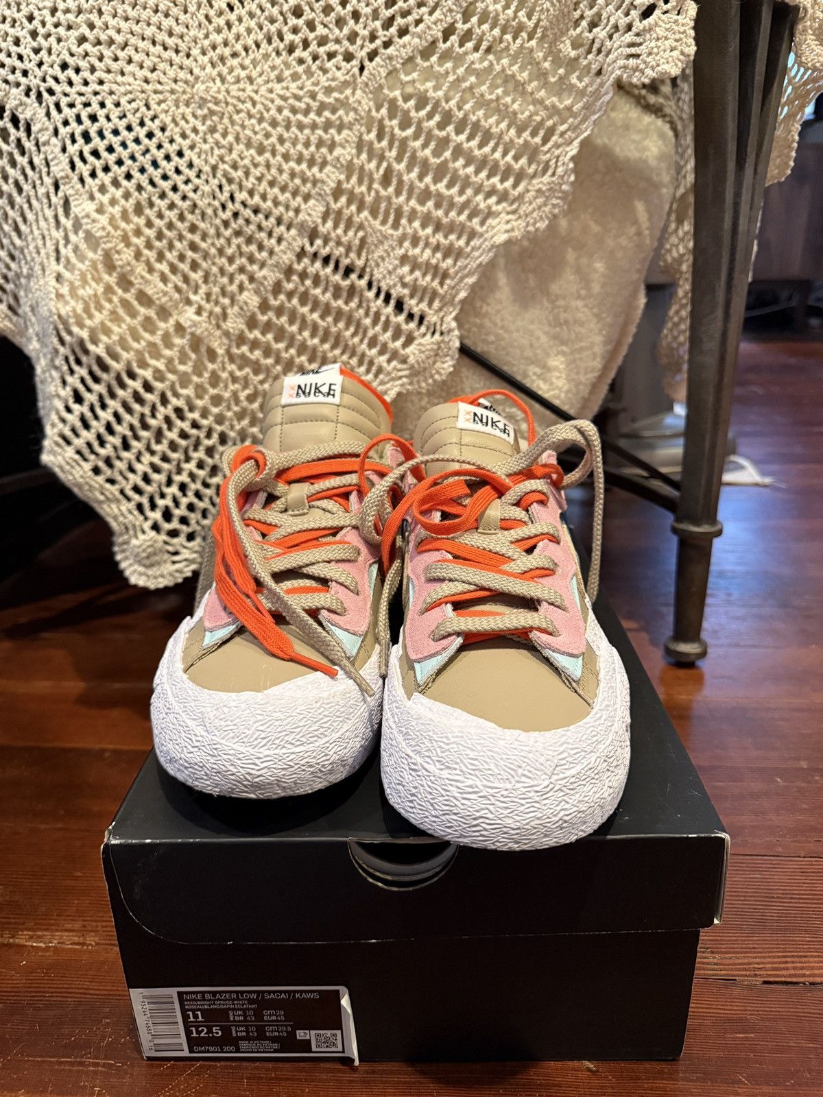 Nike Nike Kaws X Sacai Size US 11 / EU 44 - 1 Thumbnail