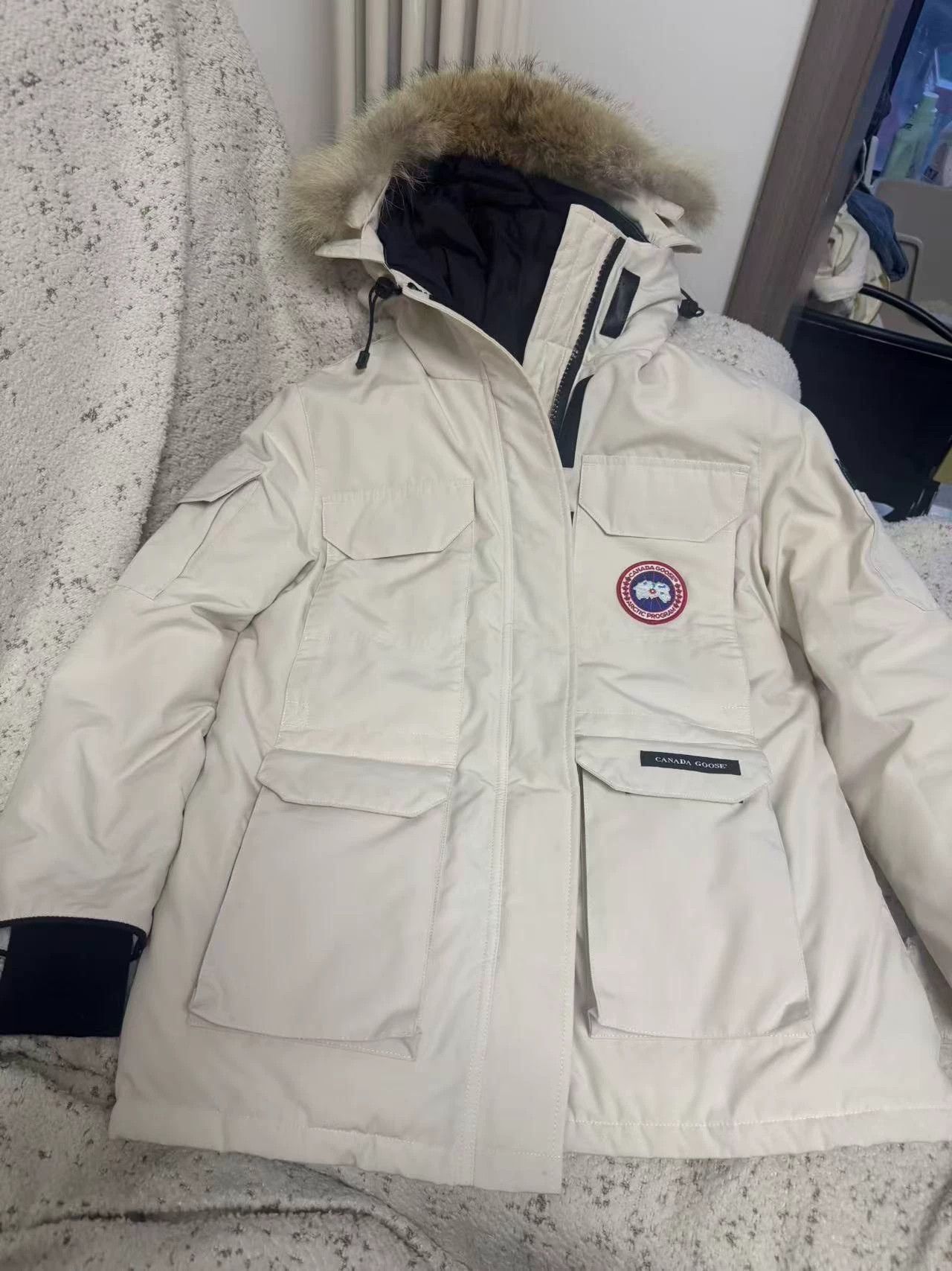 Canada Goose Canada Goose Expedition Down Jacket M 99 New Size M / US 6-8 / IT 42-44 - 1 Thumbnail