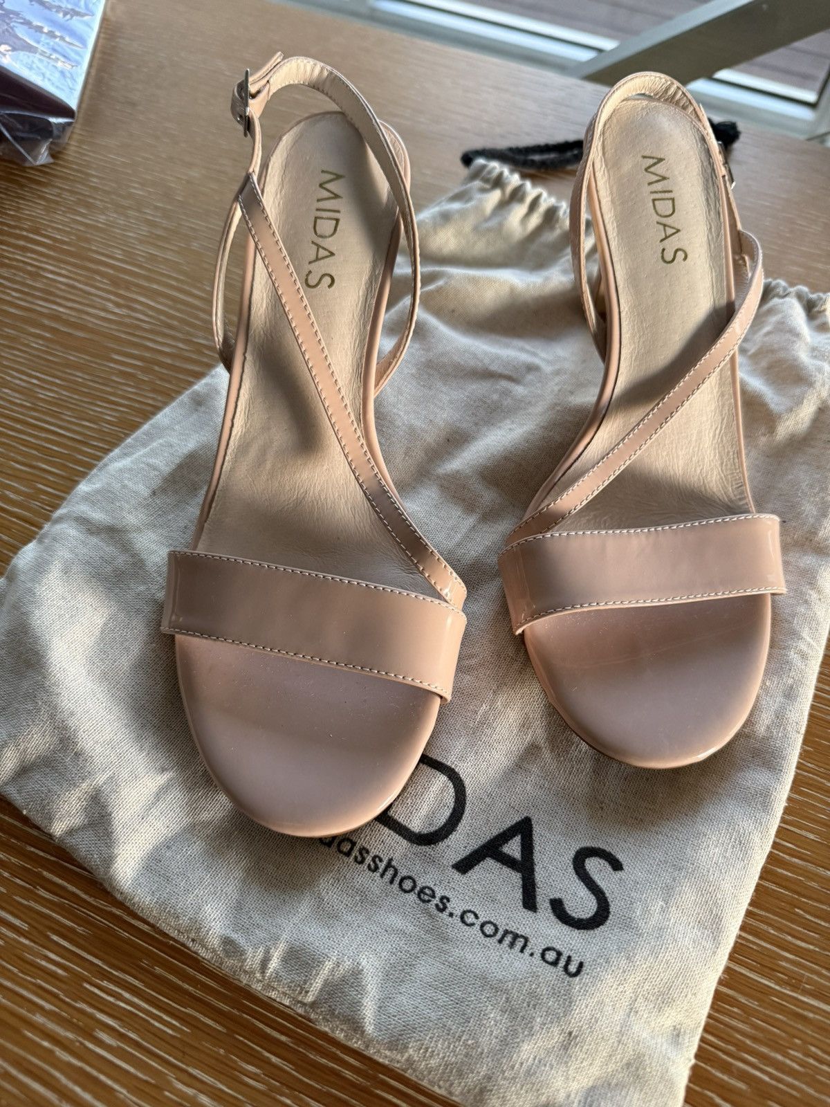 Other Nude Patent Leather Heels Size US 10 / IT 40 - 1 Thumbnail