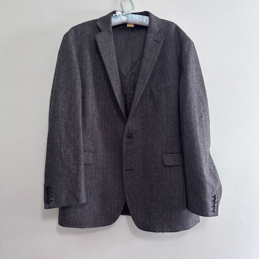 Saks Fifth Avenue Saks Fifth Avenue gray chevron cashmere blazer size 46R Size 46R - 2 Thumbnail