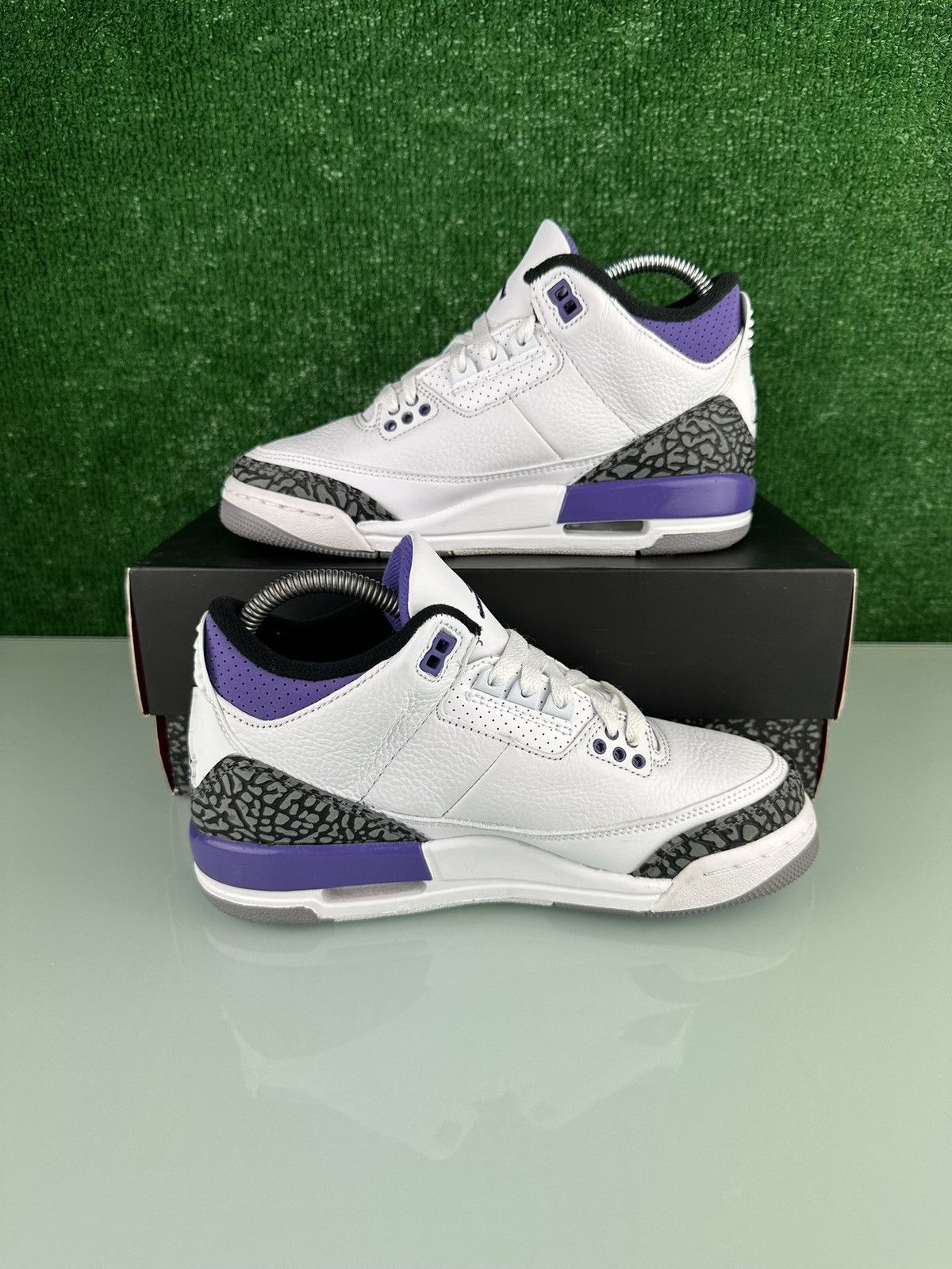 Jordan Brand Jordan 3 Retro Dark Iris (GS) Size 5Y/6.5W Size US 5 / EU 37 - 3 Thumbnail