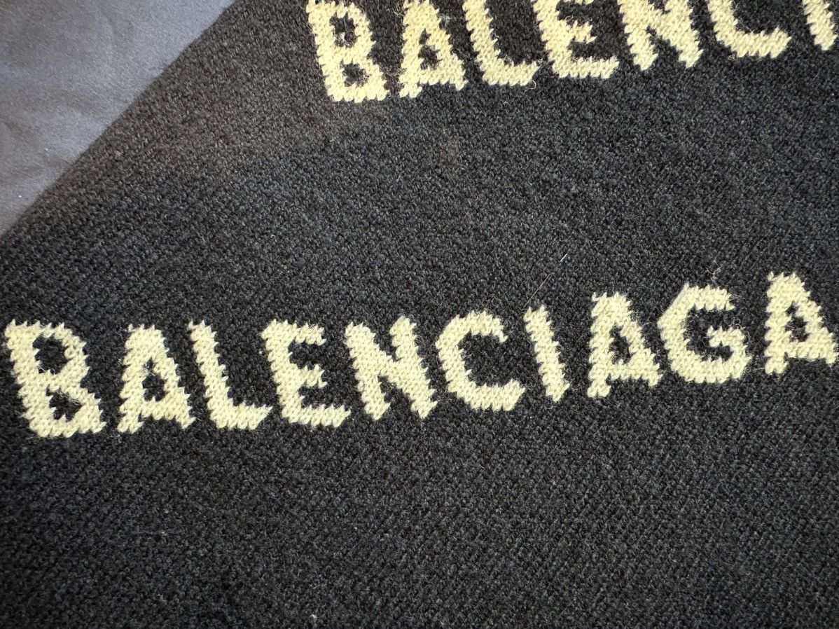 Balenciaga Balenciage logo sweater Size US S / EU 44-46 / 1 - 3 Thumbnail