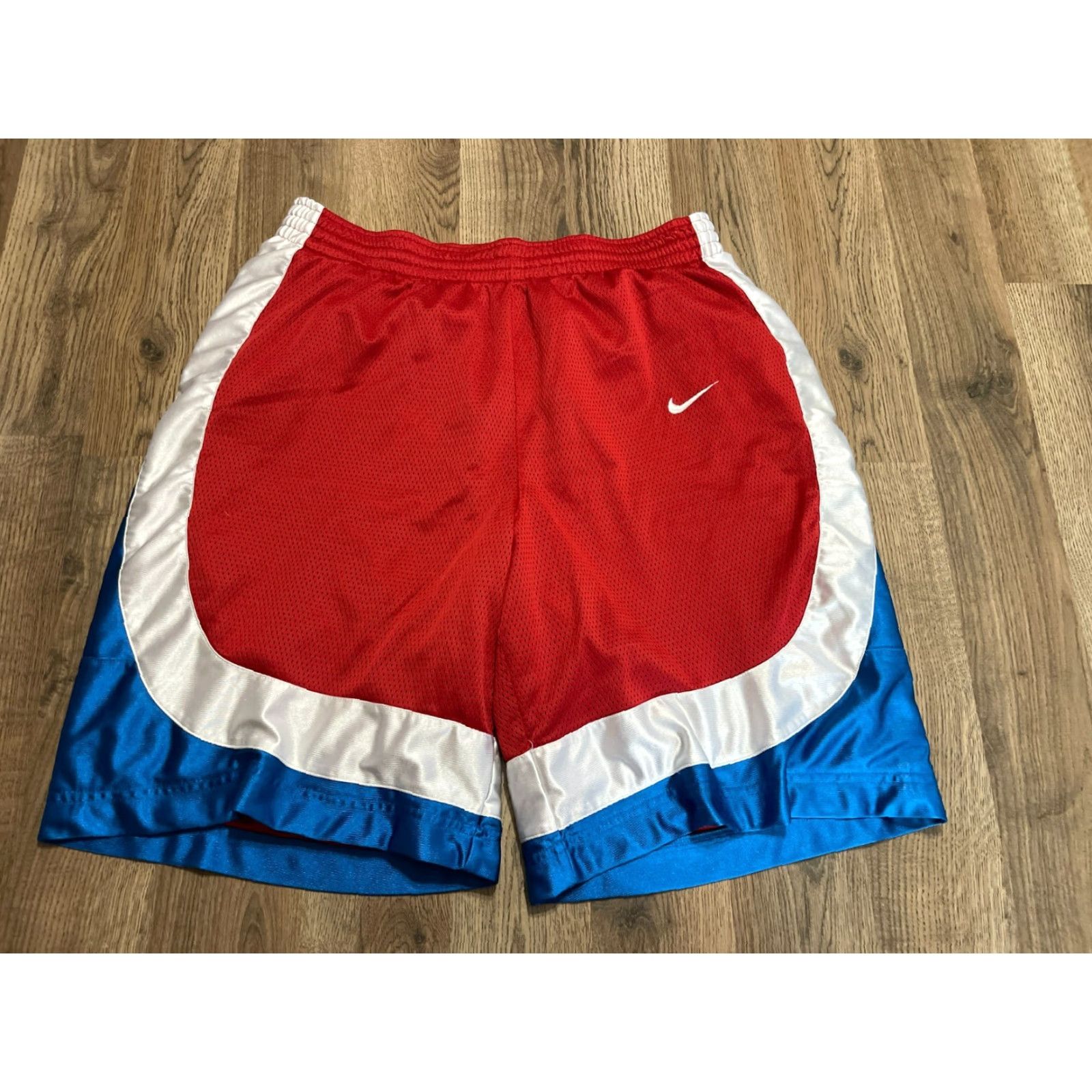 Nike VINTAGE Nike Shorts, Women's XL, Red White Blue, Logo, Basketball Shorts, Nike Size 40" / US 18 - 2 Thumbnail