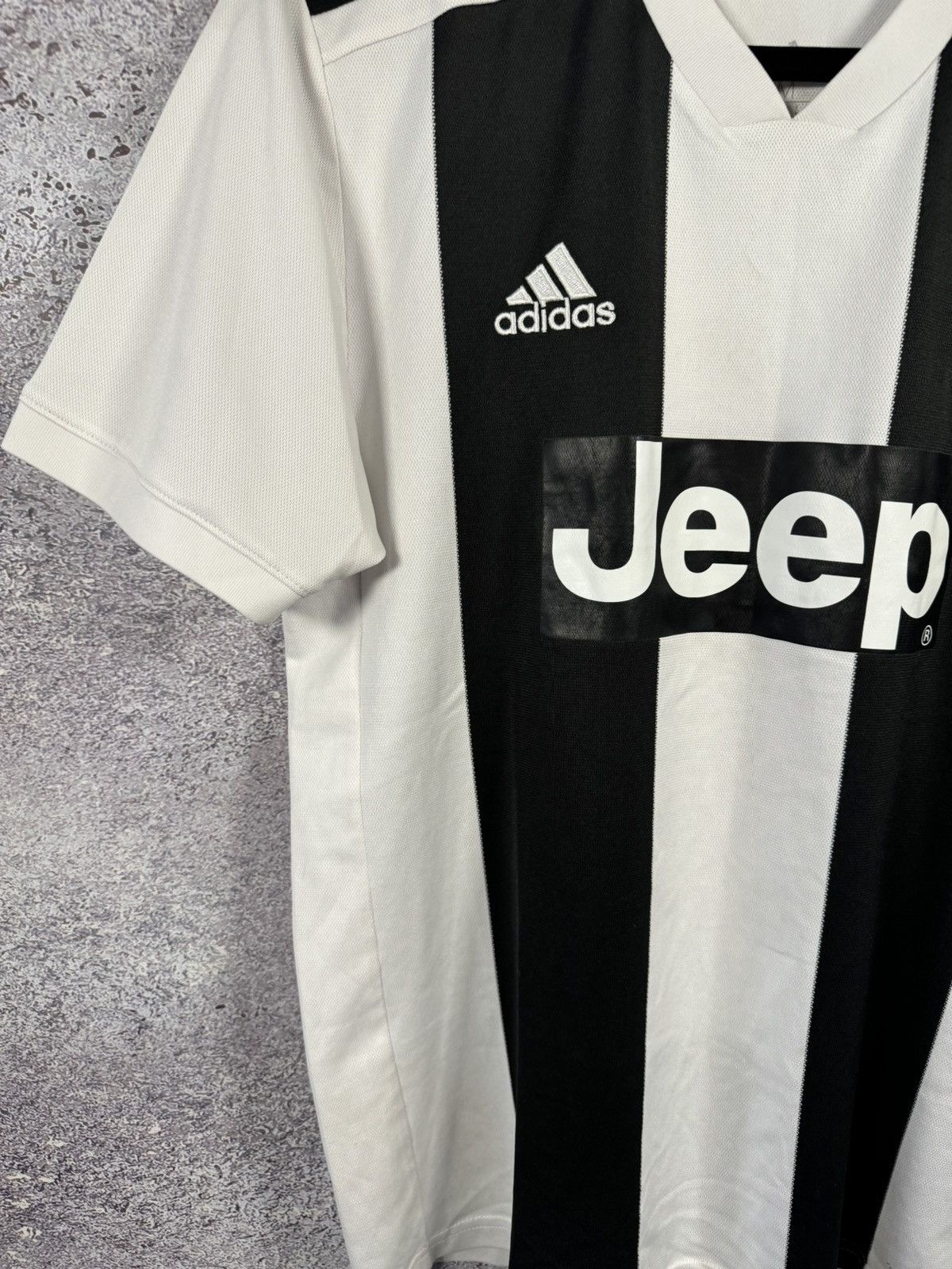 Adidas × Vintage Vintage Juventus 2018/19 Adidas Jersey Blokcore Medium Size US M / EU 48-50 / 2 - 4 Thumbnail