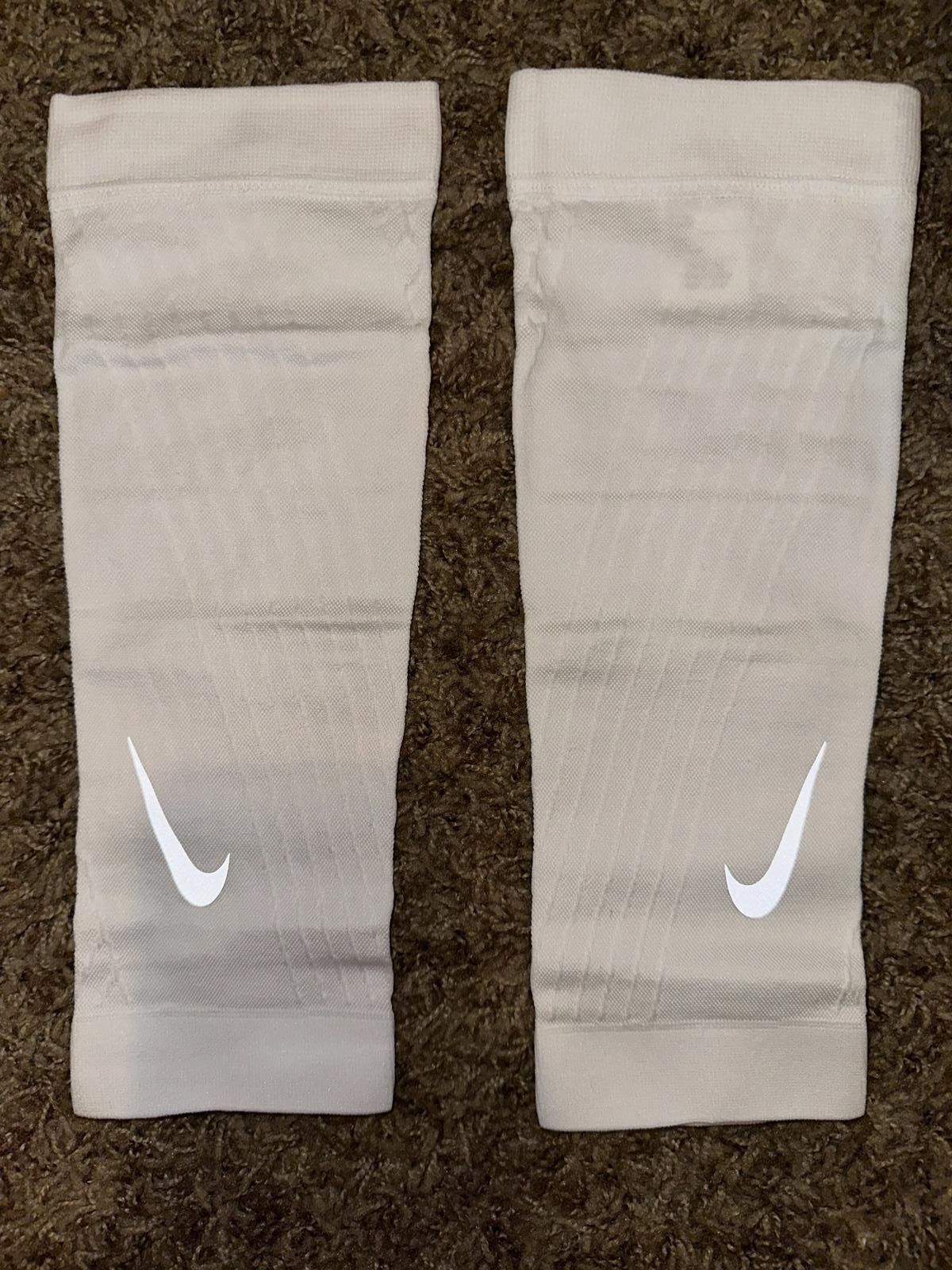 Nike Nike Zone Support White Calf Sleeves Size ONE SIZE - 8 Thumbnail