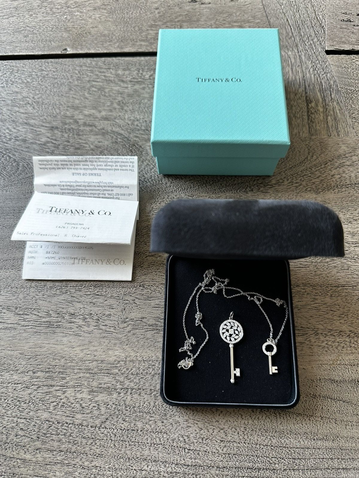 Tiffany & Co. Platinum Victoria Vine Key Pendant w 24in chain and Mini Key Size ONE SIZE - 4 Thumbnail
