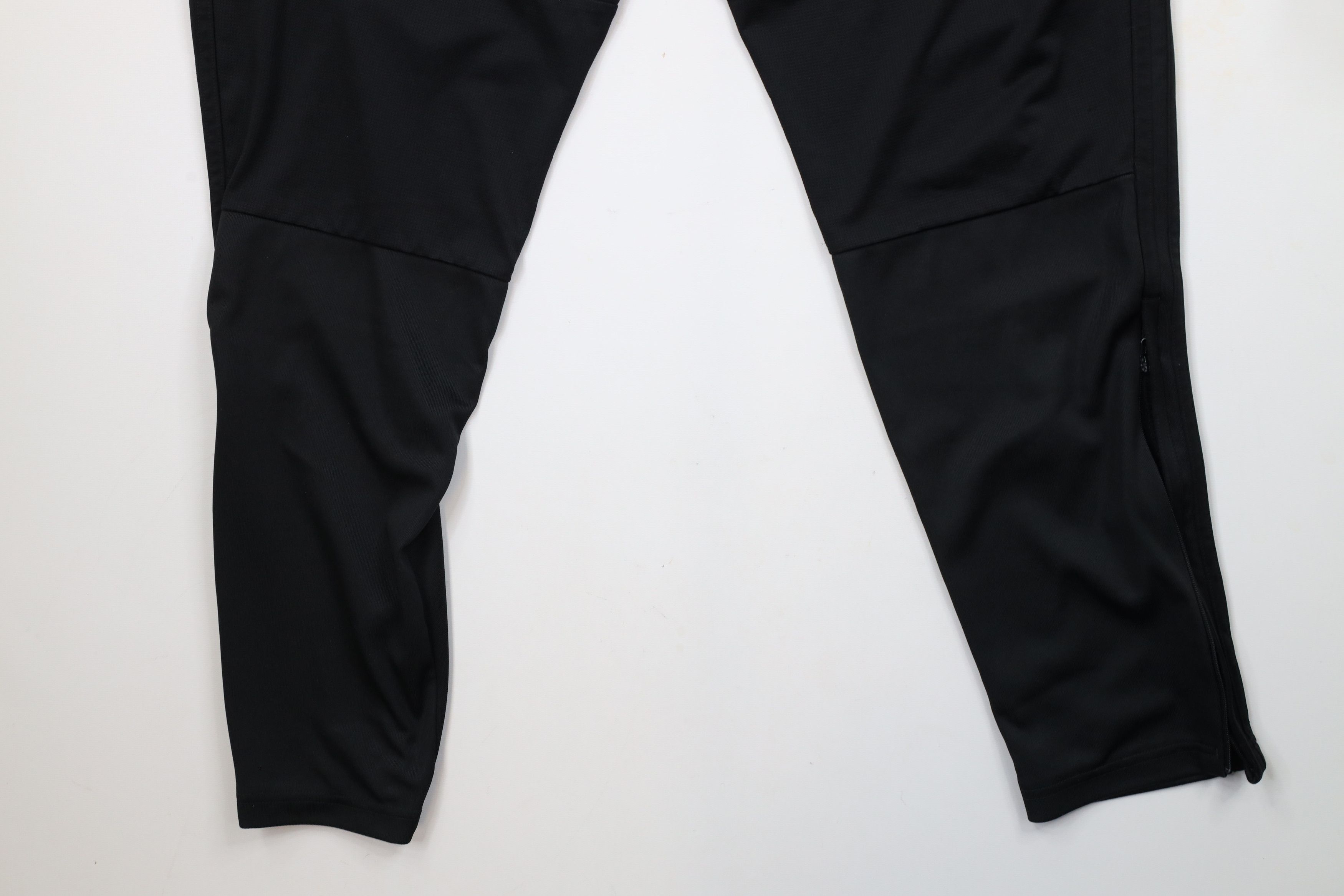 Adidas × Vintage Vintage Y2K Adidas Striped Tapered Leg Soccer Warm Up Pants Size US 38 / EU 54 - 13 Thumbnail