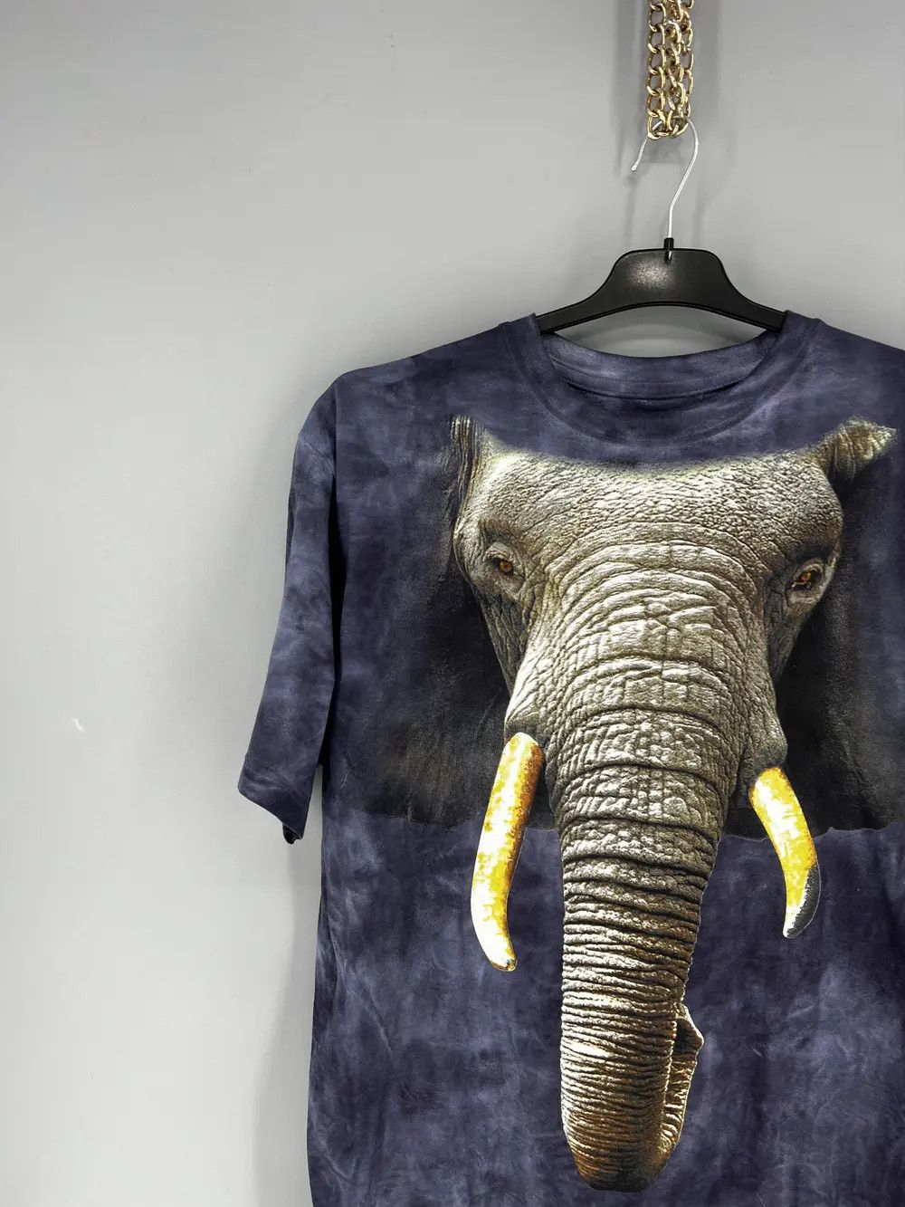 The Mountain Elephant Vintage Y2K T-Shirt Size L Size US L / EU 52-54 / 3 - 4 Thumbnail