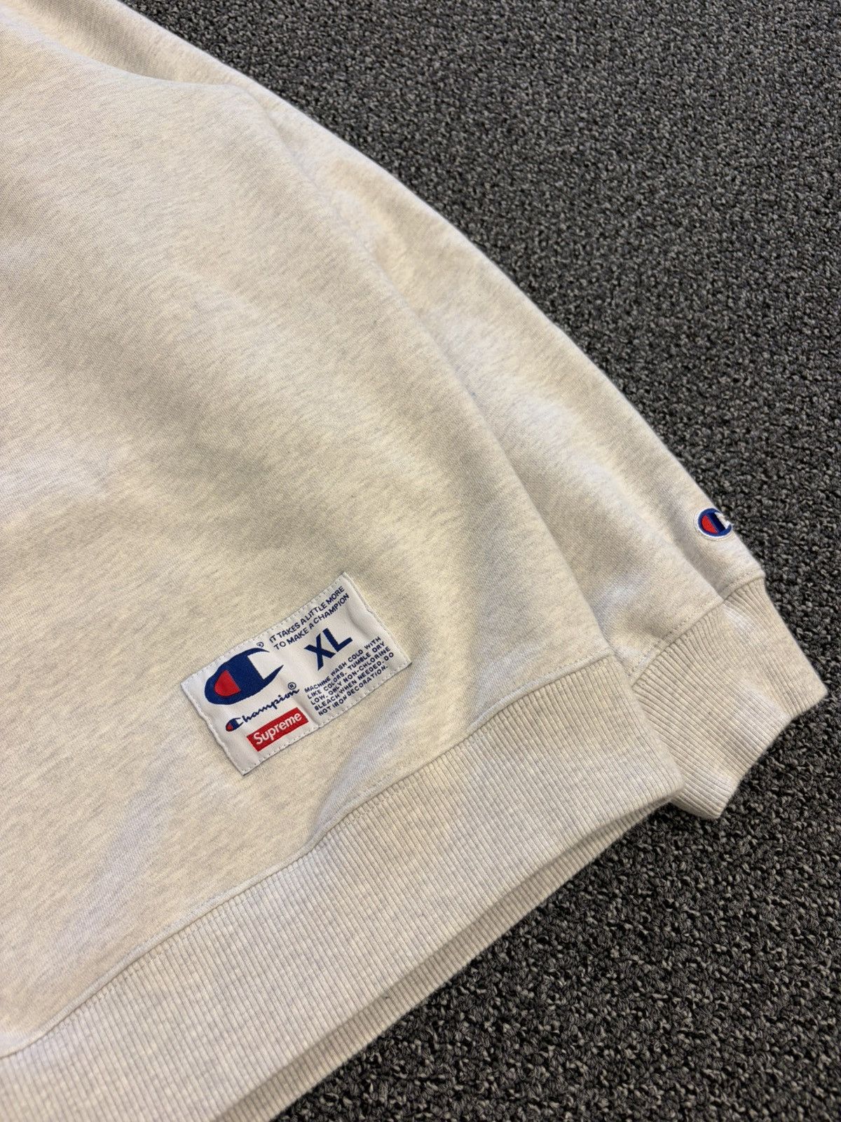 Champion × Supreme Supreme x Champion Crewneck Size US XL / EU 56 / 4 - 3 Thumbnail