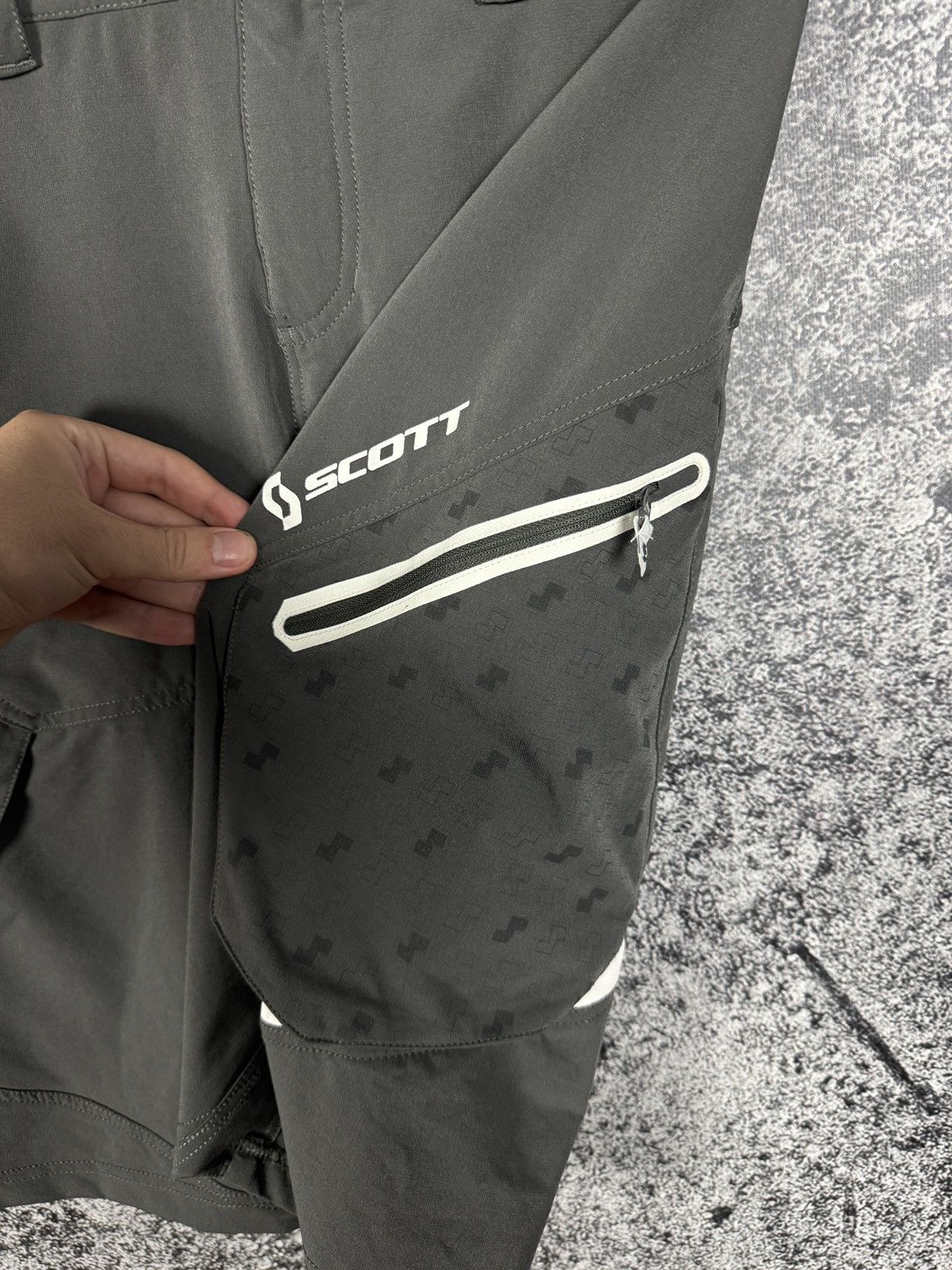 Other Scott Technical Hiking Shorts Waist Zipper Pockets Size S Size US 30 / EU 46 - 8 Thumbnail