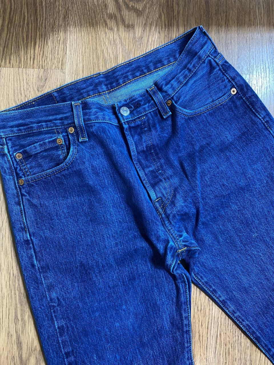 Levi's VINTAGE LEVIS 501 DISTRESS BLUE WASH JEANS Size US 30 / EU 46 - 13 Thumbnail
