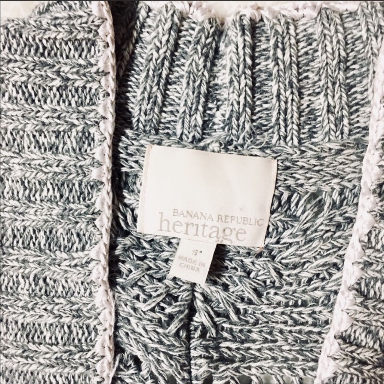 Banana Republic NEW Banana Republic Grey White Cable Knit Cardigan Sweater Size S / US 4 / IT 40 - 4 Thumbnail