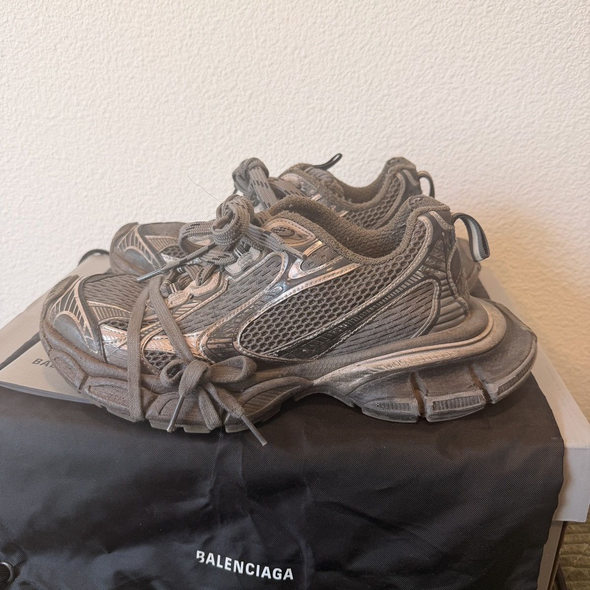 Balenciaga Balenciaga 3XL worn out Mud Size US 7 / EU 40 - 2 Thumbnail