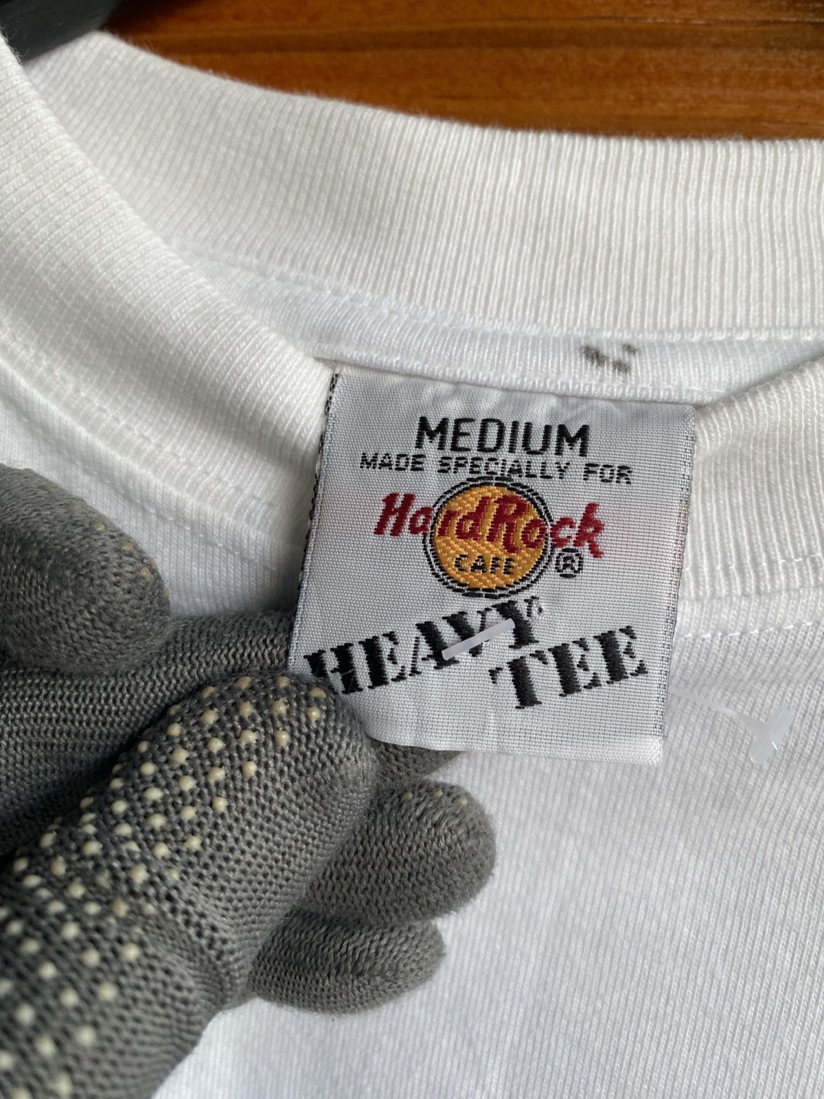 Hard Rock Cafe Vintage Hard Rock Cafe Kobe Heavy Tee White T-Shirt 1990s Size US M / EU 48-50 / 2 - 7 Thumbnail