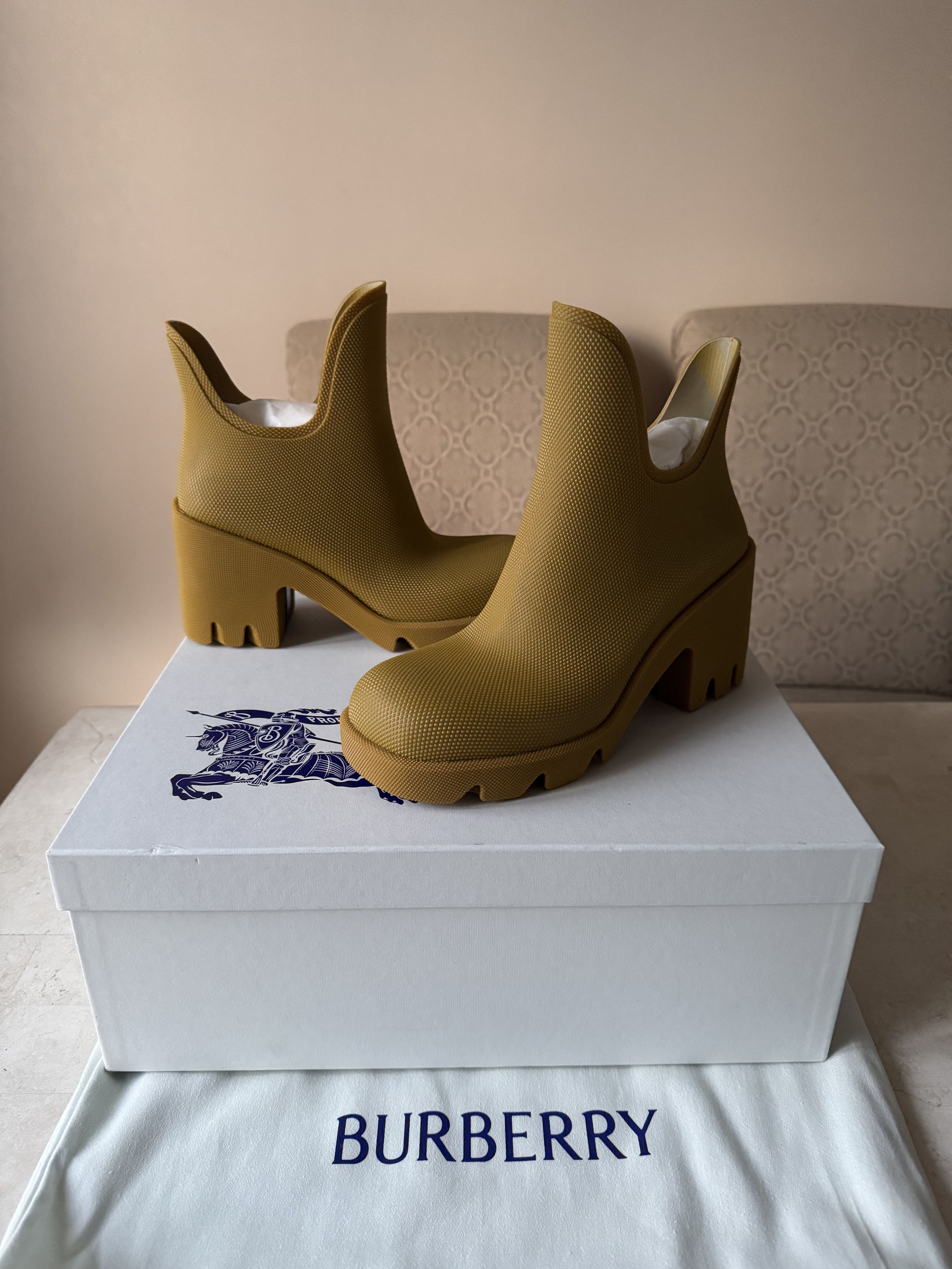 Burberry Burberry Marsh Size US 7 / IT 37 - 5 Thumbnail