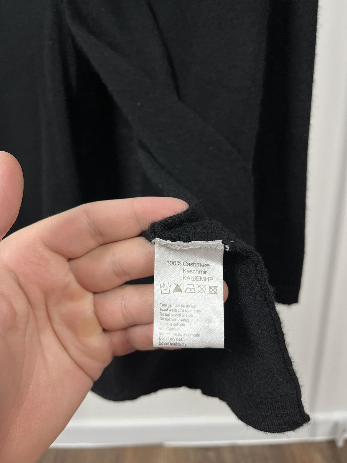 Designer Bruno Manetti Black Cashmere Long Cardigan IT 46 Women’s L Size L / US 10 / IT 46 - 6 Thumbnail