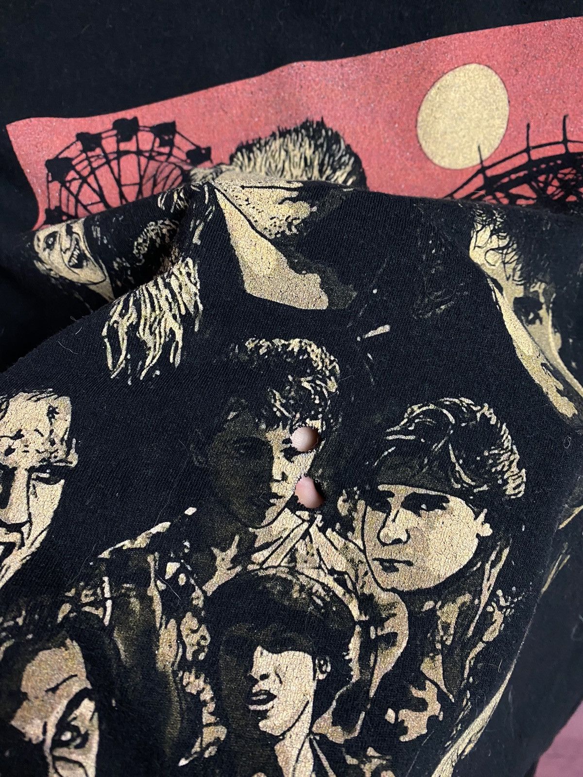 Vintage Vintage The lost boys streetwear movie tee Size US M / EU 48-50 / 2 - 4 Thumbnail