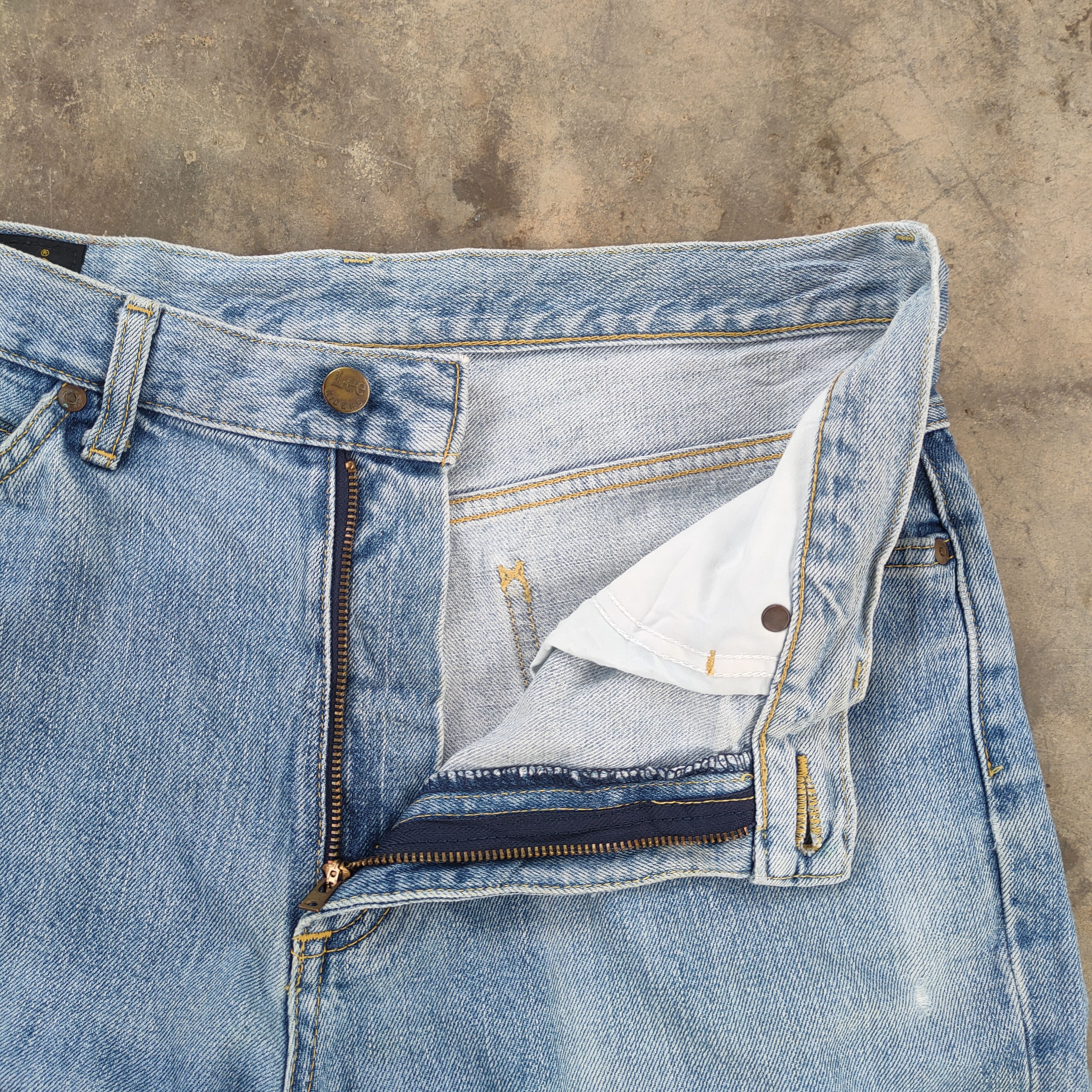 Lee W34 VINTAGE LEE RIDERS FADED RIPPED JEANS DENIM PANTS Size US 34 / EU 50 - 9 Thumbnail