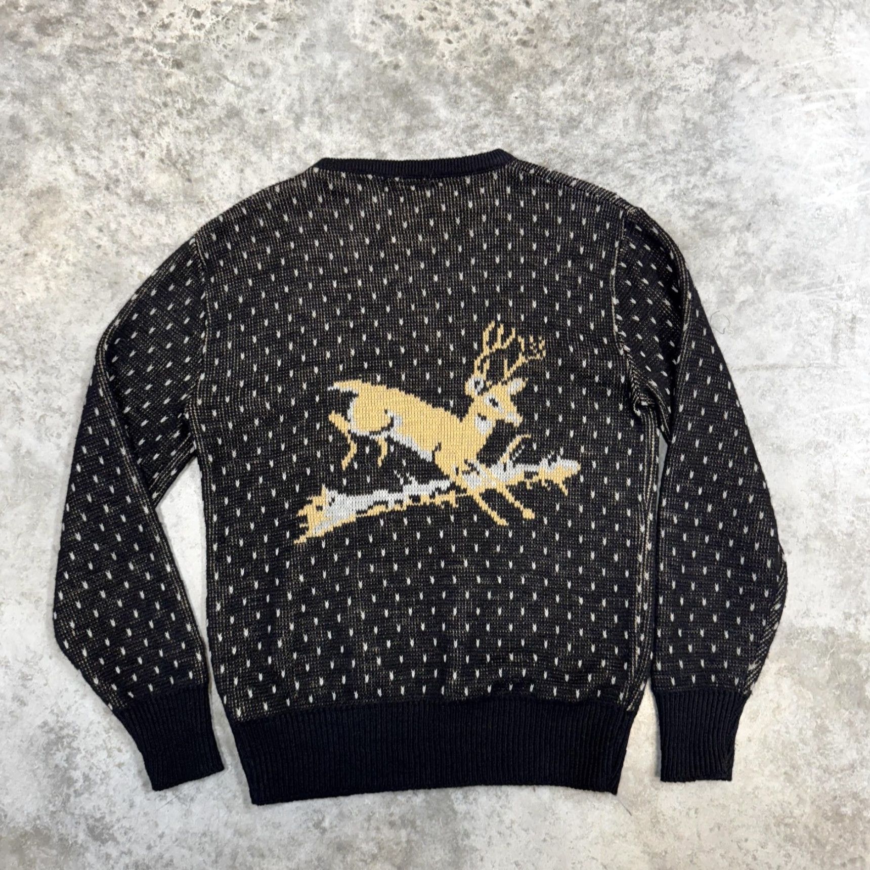 Vintage VINTAGE Anthony Michael Sweater Mens Medium Black Deer Graphic Hunting Knit USA Shirt Adult Medium Black Deer Graphic Print Knit Crew Neck Size US M / EU 48-50 / 2 - 6 Thumbnail
