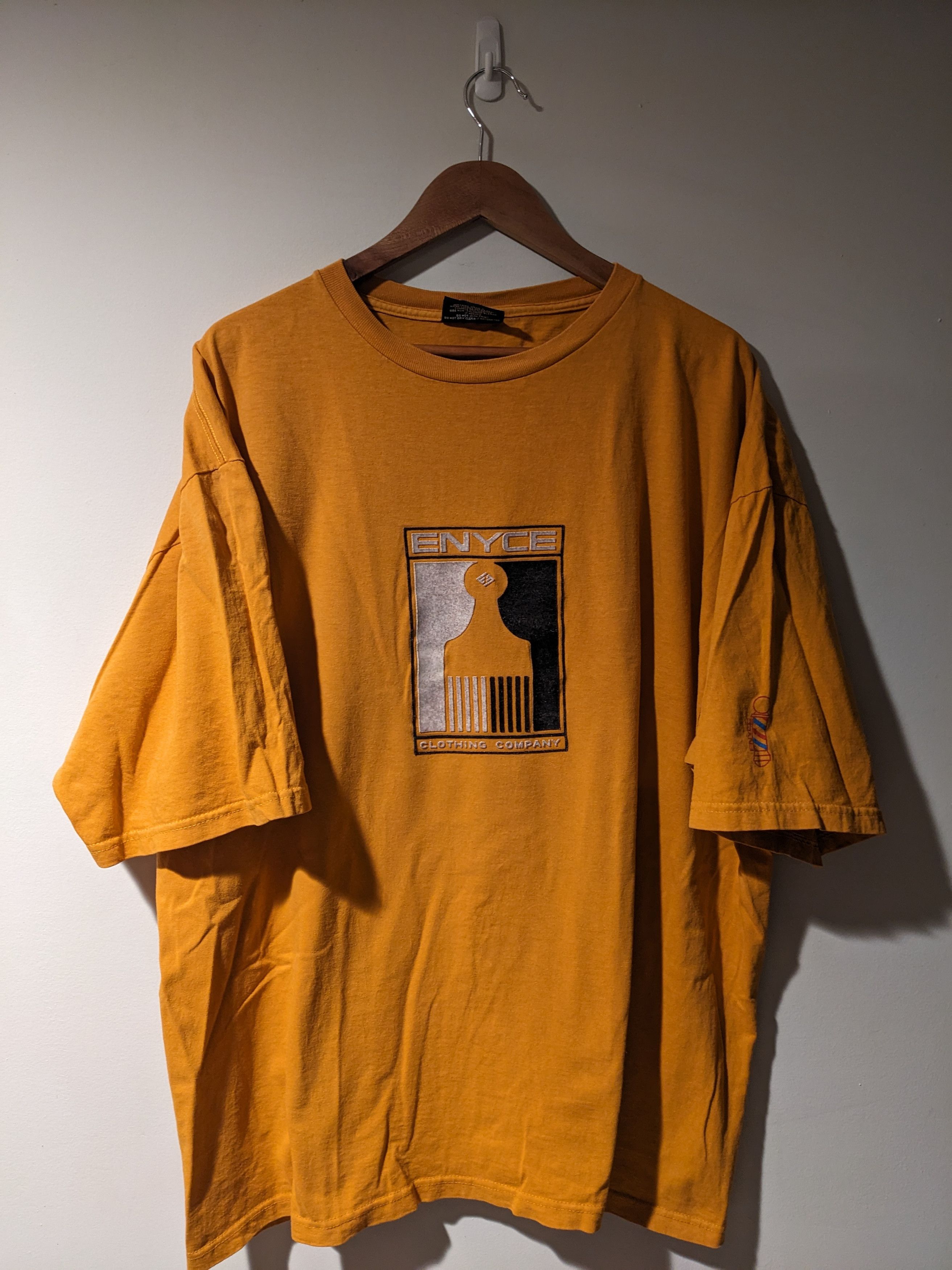 Other Vintage Y2K Enyce Clothing Company Barber Shop Comb T-Shirt Size US XXL / EU 58 / 5 - 1 Thumbnail