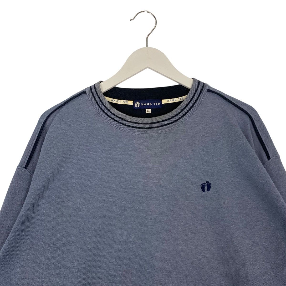 Vintage Vintage Hang Ten Surf Sweatshirt Crewneck Blue Size L Size US L / EU 52-54 / 3 - 4 Thumbnail