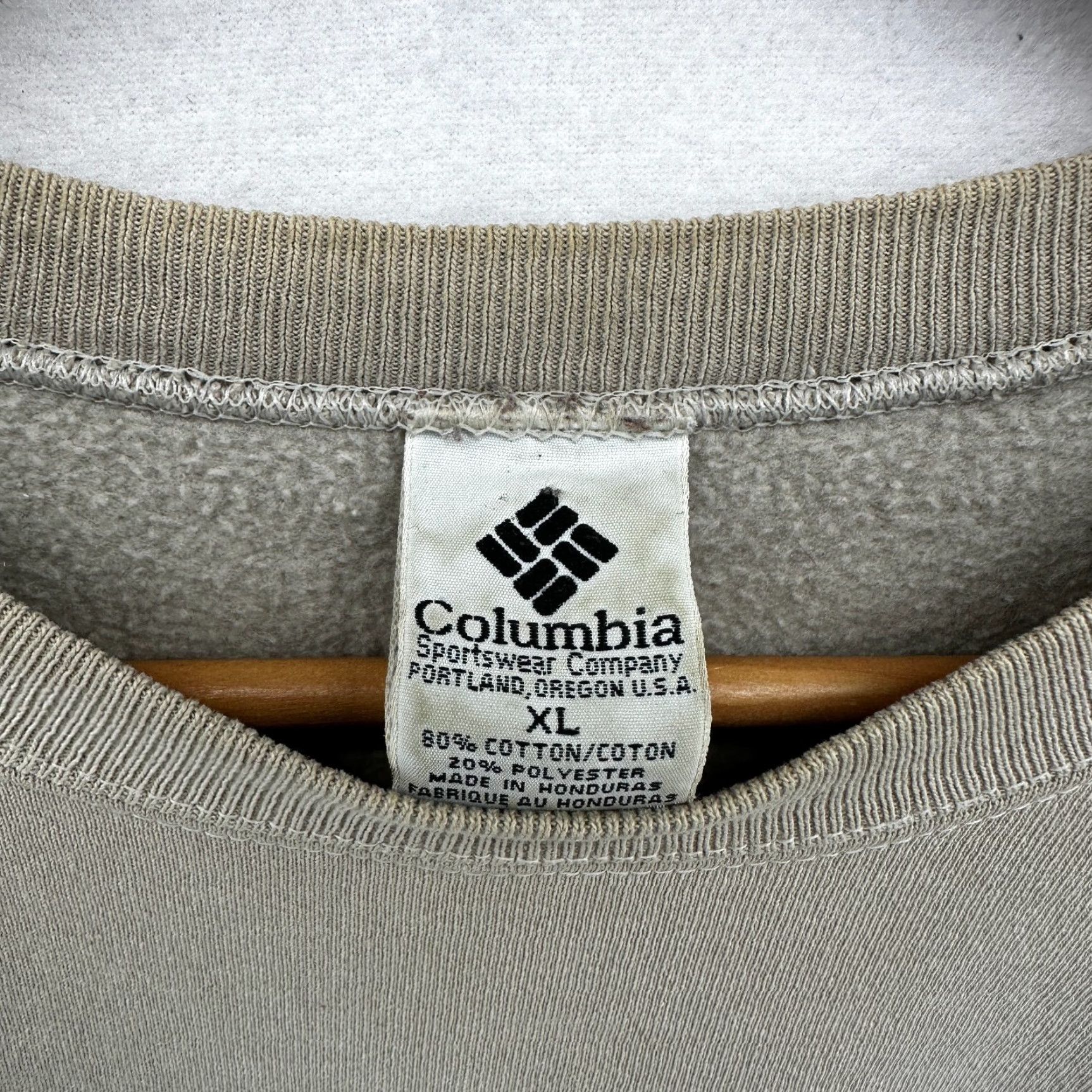 Vintage VINTAGE Columbia Sweatshirt Crew Neck Pullover Men's XL Green Long Sleeve Outdoor Size US XL / EU 56 / 4 - 2 Thumbnail