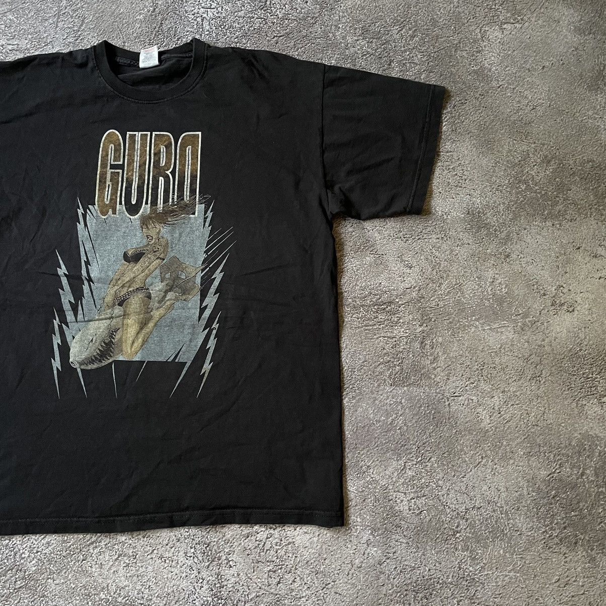 Vintage Vintage Y2K Gura Graphic Tee Anime Streetwear Black Faded L Size US L / EU 52-54 / 3 - 2 Thumbnail