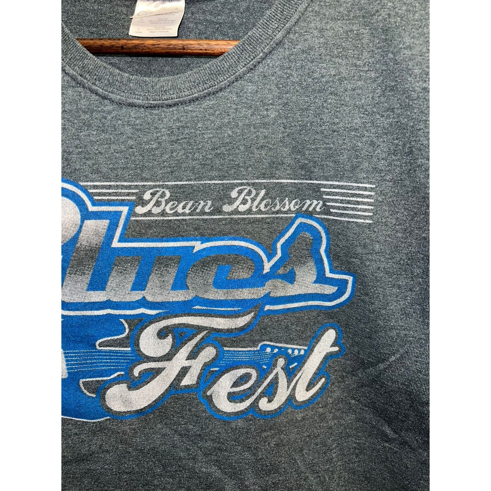 Gildan Womens Blues Fest Shirt Bean Blossom Concert Tour Top Tee L Size L / US 10 / IT 46 - 3 Thumbnail