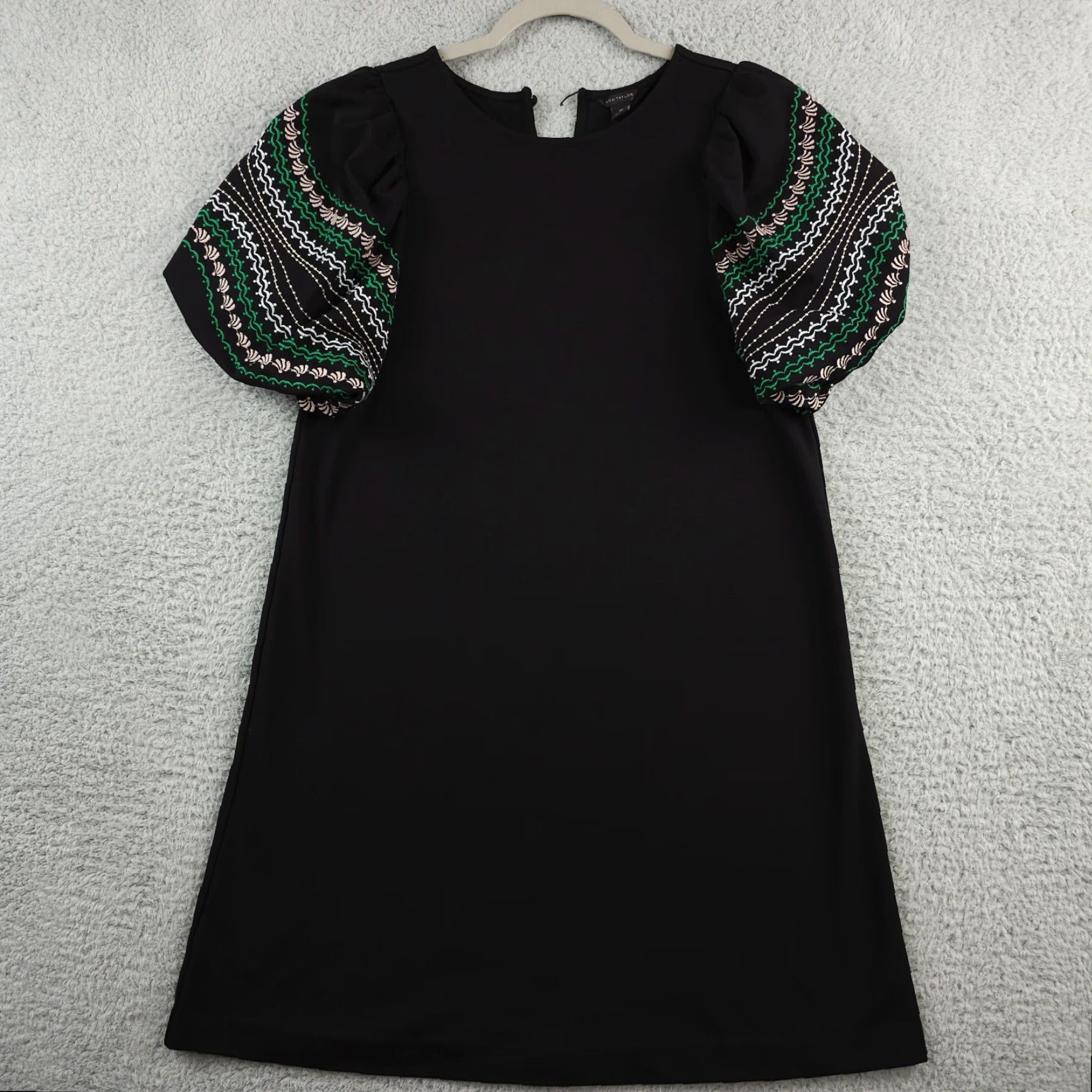 Ann Taylor Ann Taylor Dress Women XS Black Embroidered Puff Sleeve Ponte Shift Stretch FLAW Size XS / US 0-2 / IT 36-38 - 2 Thumbnail