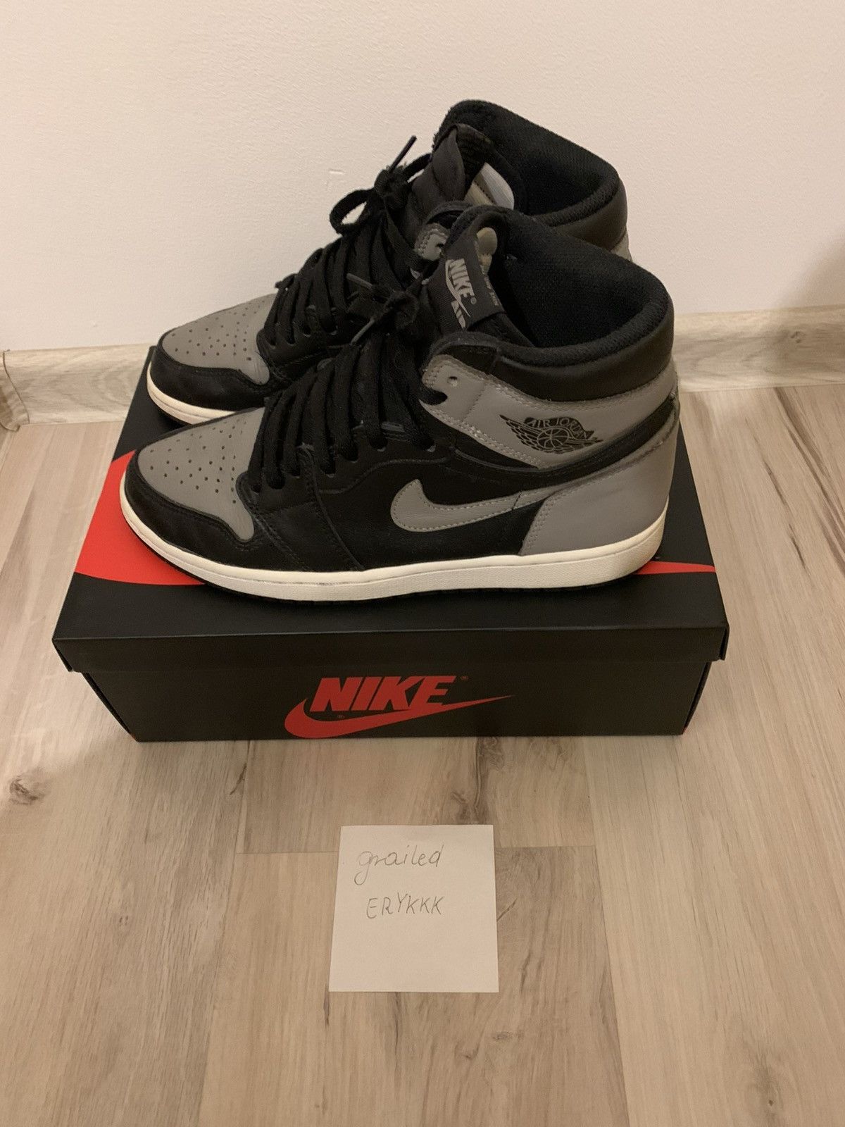 Jordan Brand Nike Air Jordan 1 Retro High Shadow OG Size US 8.5 / EU 41-42 - 1 Thumbnail
