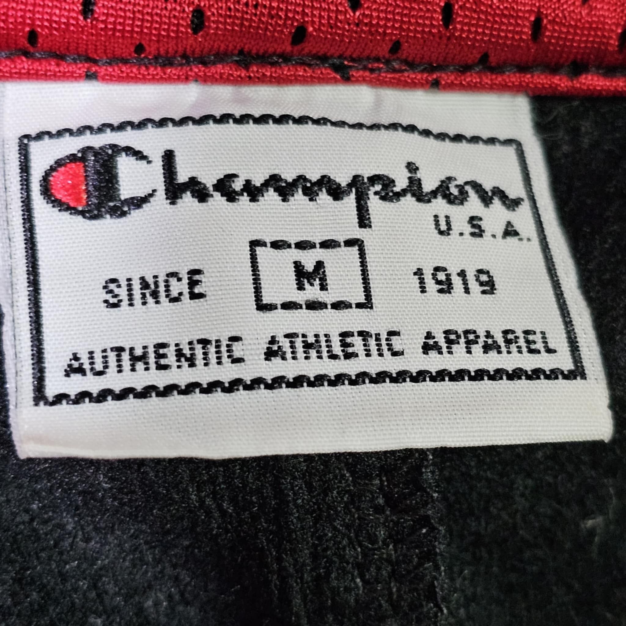 Champion × NBA × Vintage Chicago Bulls Vintage 90s Champion Warm Up Shooting Shirt Size US M / EU 48-50 / 2 - 6 Thumbnail
