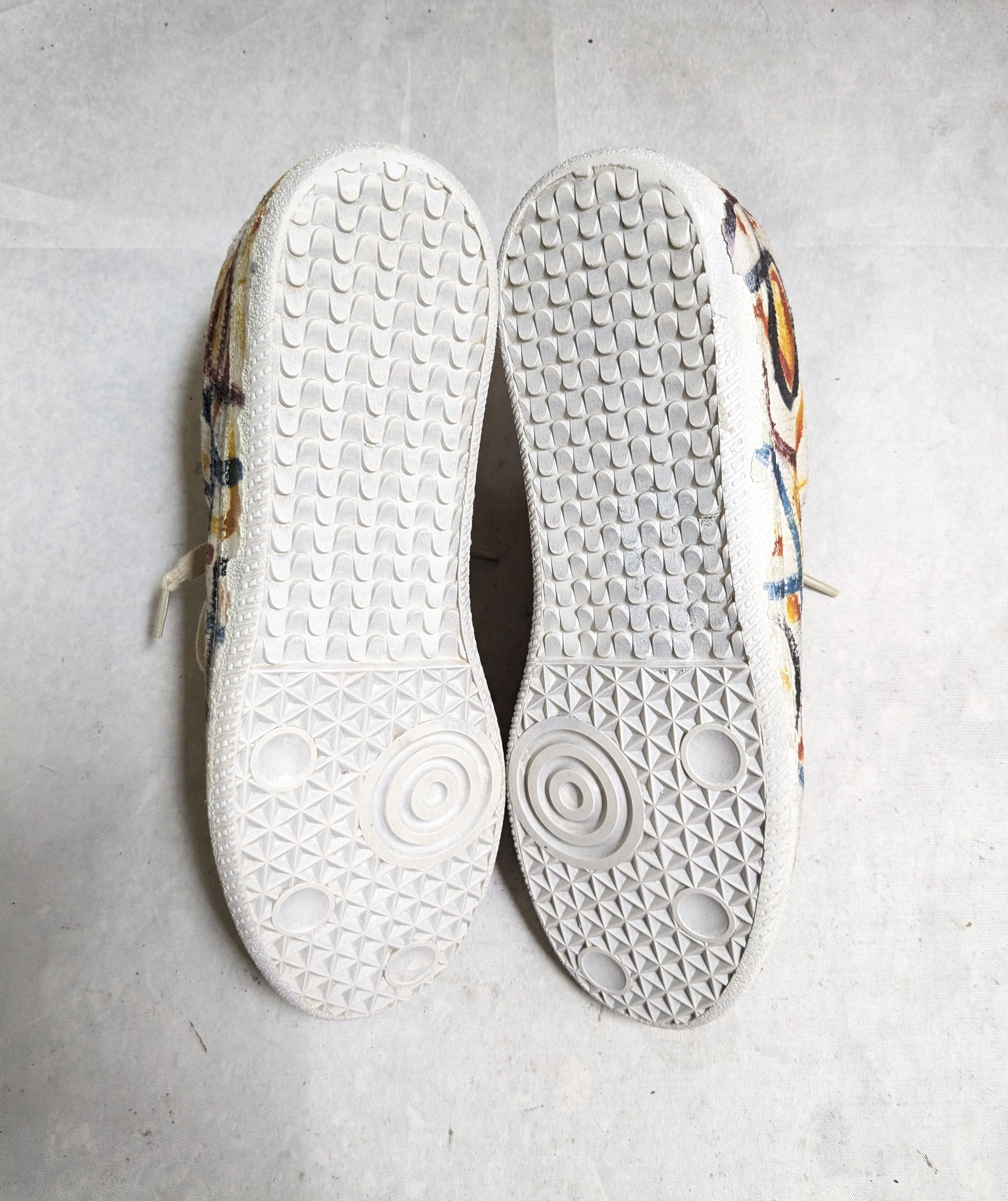 Maison Margiela Maison Margiela GAT Replica Paint Splatter White 10 43 Lows Size US 10 / EU 43 - 18 Thumbnail