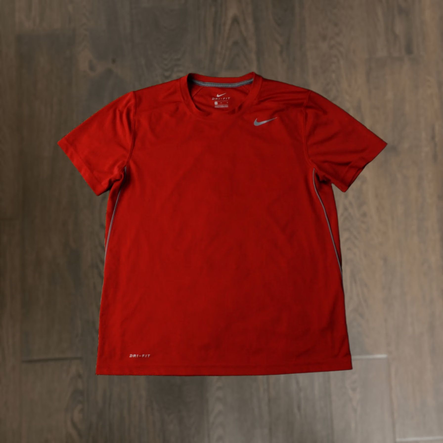 Nike NIKE Shirt Men M Medium Red and Gray Dri-Fit ORIGINAL 2016 Training Nike Running Jersey T-Shirt Short Sleeve Crew Neck Sports Size US M / EU 48-50 / 2 - 1 Thumbnail