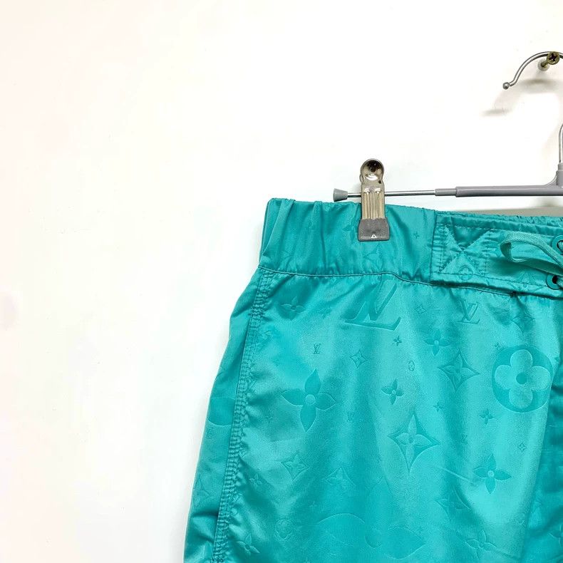 Louis Vuitton LOUIS VUITTON size l Presbyopia Beach Shorts Size US 30 / EU 46 - 4 Thumbnail