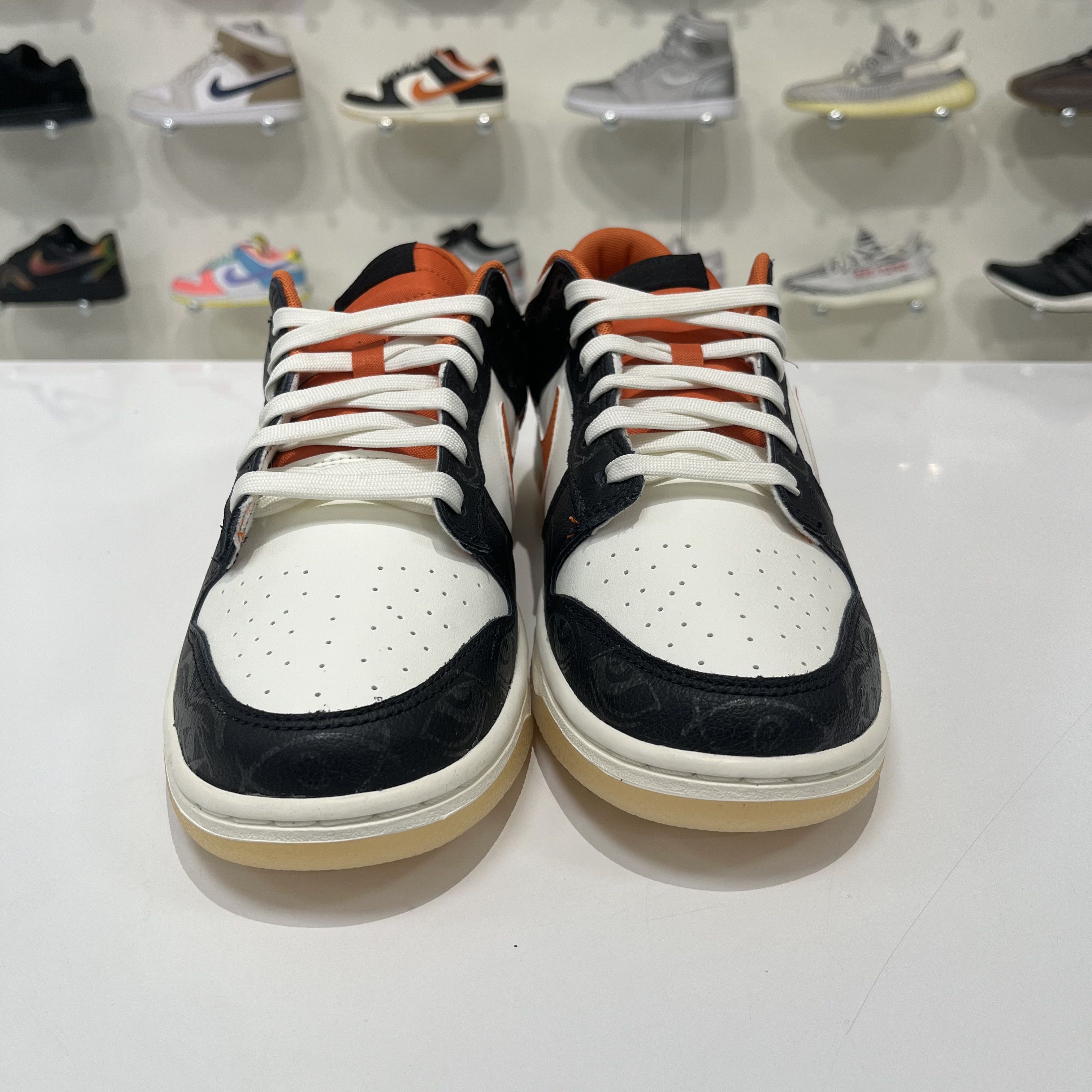 Nike Nike Dunk Low PRM Halloween 2021 Size US 10 / EU 43 - 5 Thumbnail