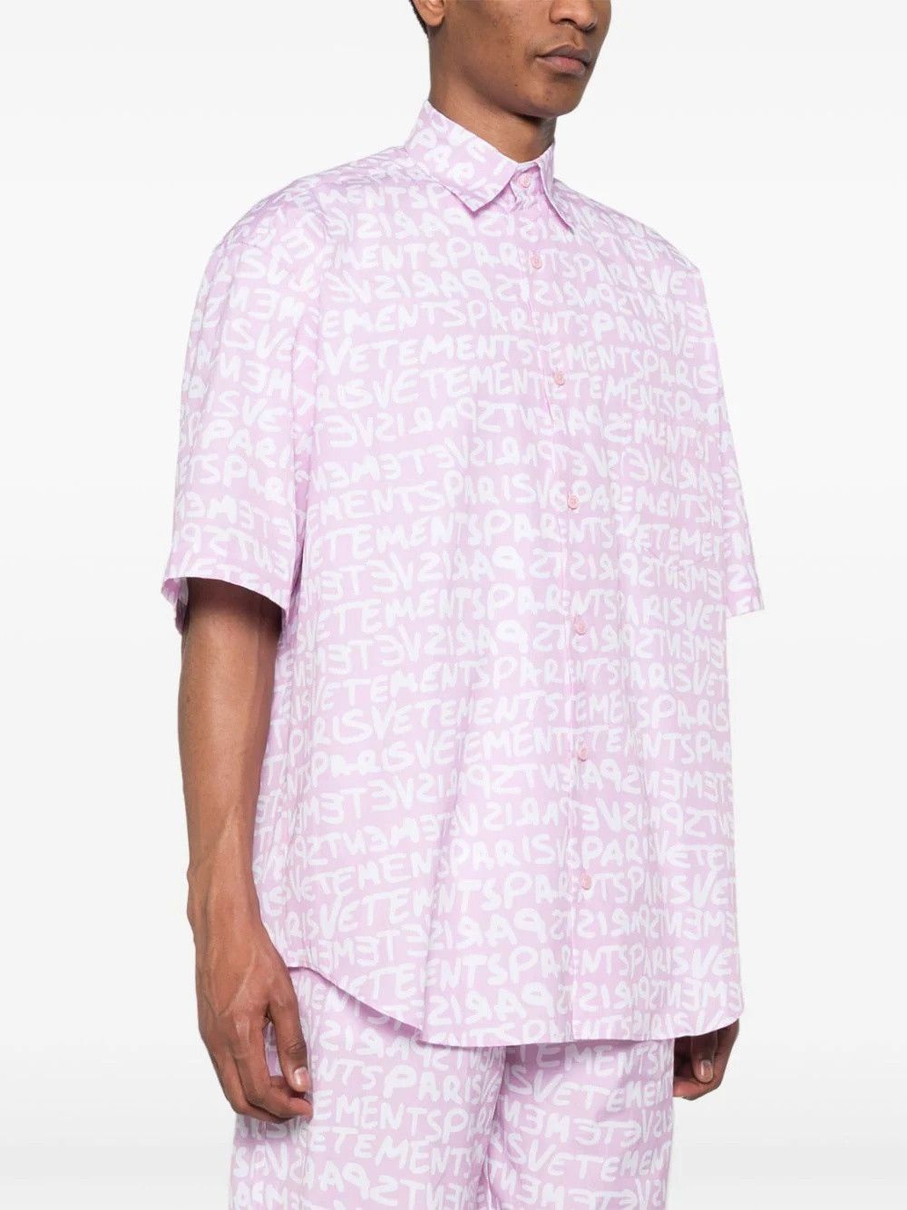Vetements Pink All Over Grafitti Logo Oversized Short Sleeve Shirt Size XS / US 0-2 / IT 36-38 - 3 Thumbnail