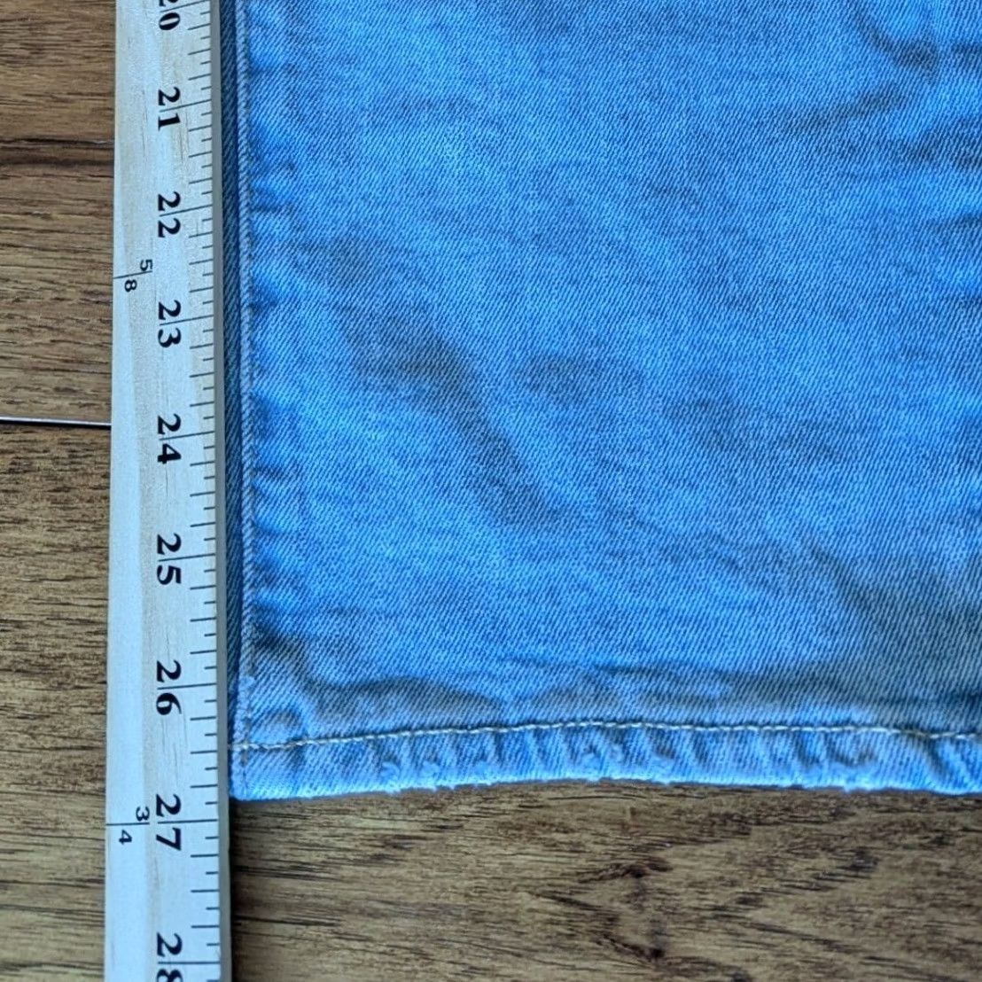 Old Navy Old Navy High Rise OG Straight Jeans Light Wash Distressed Denim Women Size 14 Size 36" / US 14 / IT 50 - 5 Thumbnail