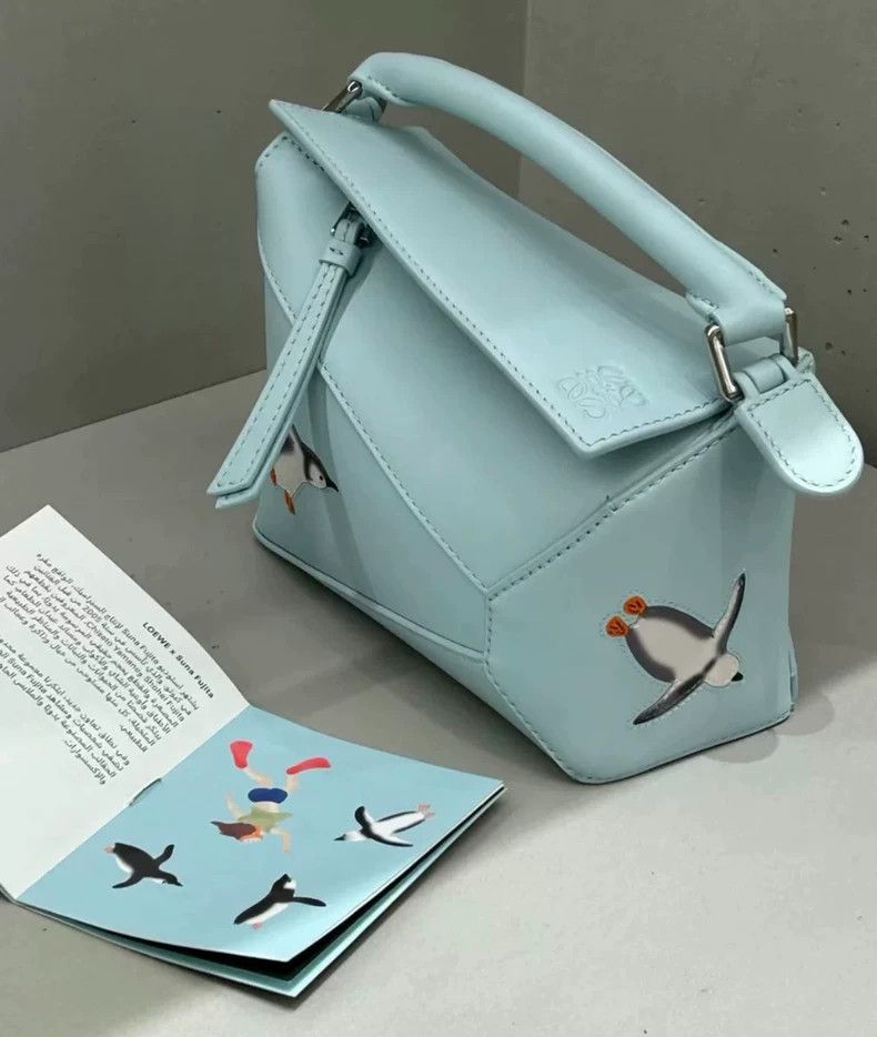Loewe LOEWE size os Yamato Chiyu Glacier Blue Penguin Mini Puzzle Size ONE SIZE - 1 Thumbnail