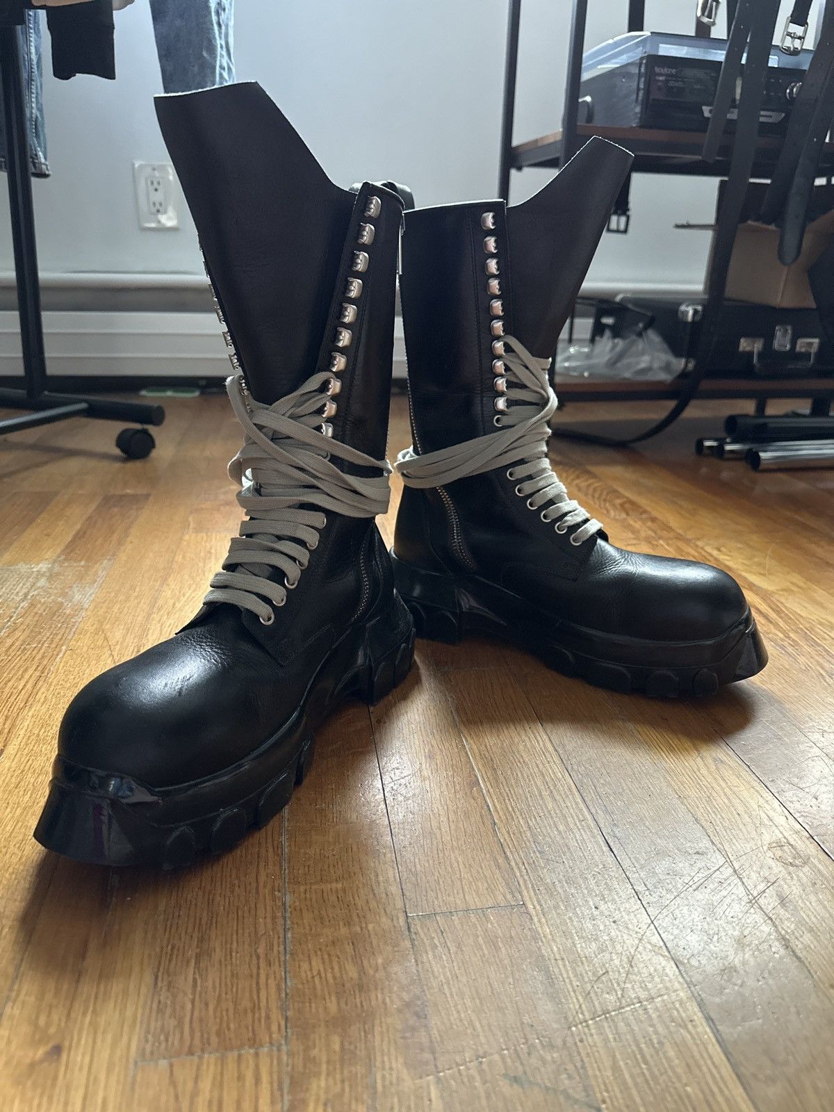 Rick Owens [NEW]18FW SISYPHUS LACE UP TRACTOR BOOTS IT42 | Grailed