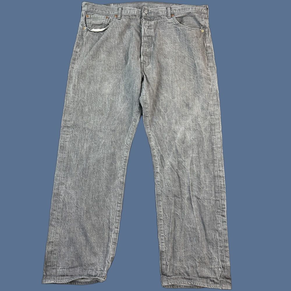 Levi's Levis 501 Jeans Mens 42x30 Gray Charcoal Wash Original Fit Button Fly Denim Modern Straight 90s Cowboy Retro Mens Size US 42 / EU 58 - 1 Thumbnail