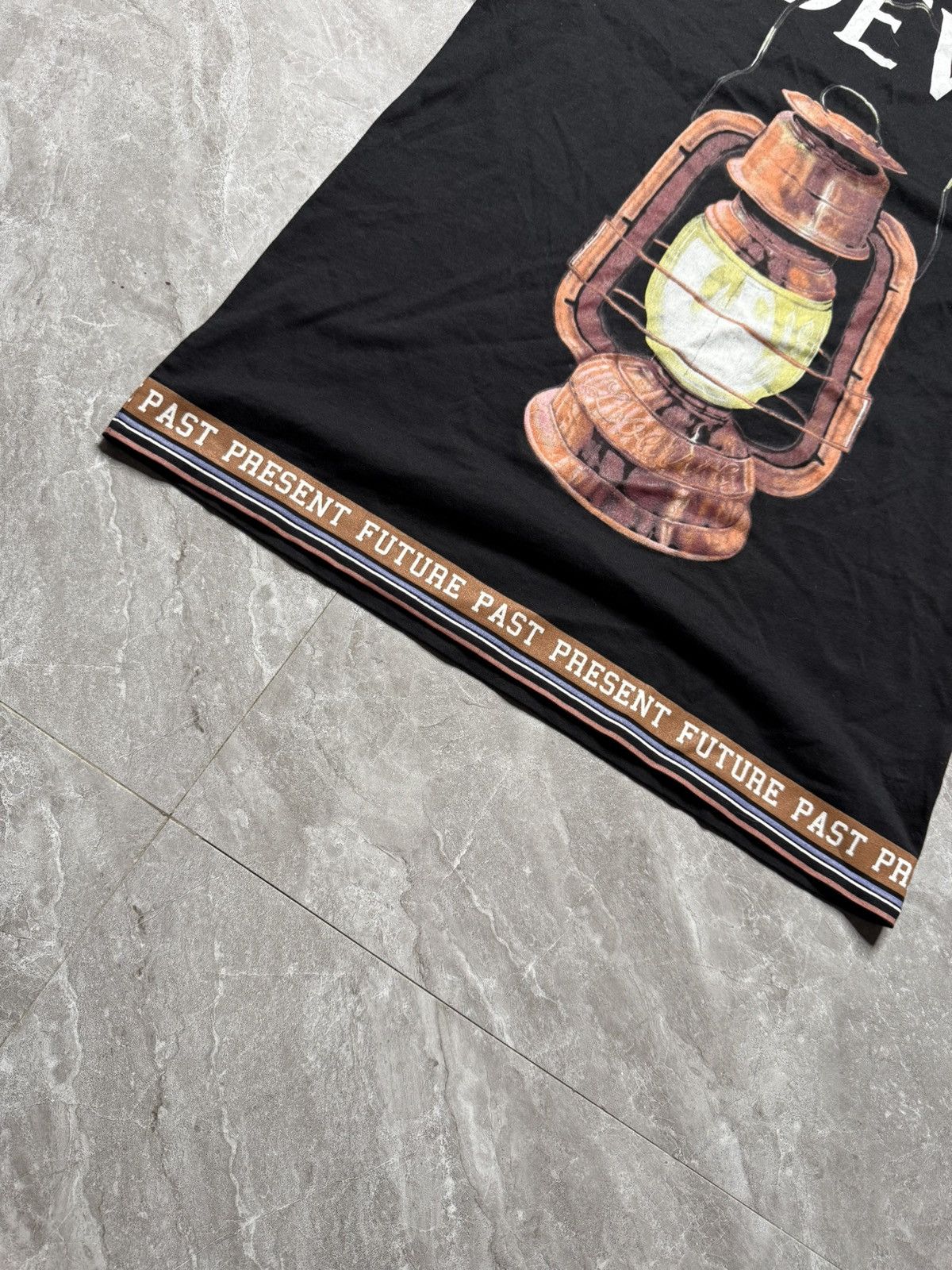Loewe Loewe Past Present Future Lamp Print Tee Size US XS / EU 42 / 0 - 4 Thumbnail
