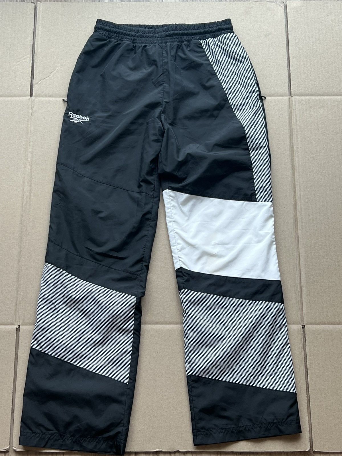 Reebok Y2K Reebok Patchwork Sweatpants Size US 32 / EU 48 - 1 Thumbnail