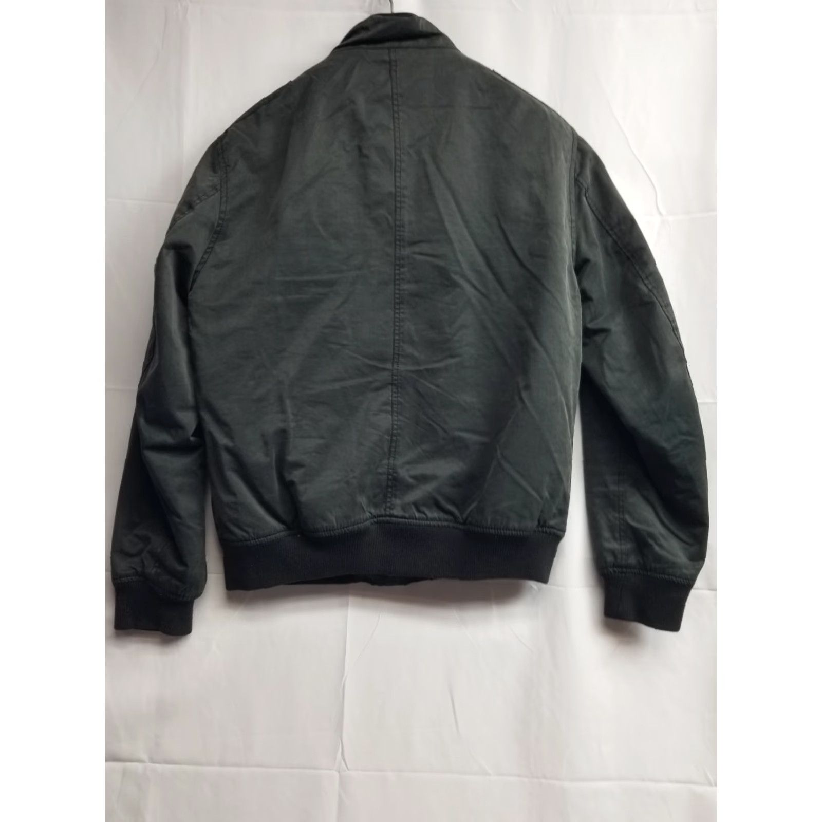 H&M H&M Jacket Bomber Black Waxed Cotton Button-Down Zip 44R Men’s Size US S / EU 44-46 / 1 - 2 Thumbnail