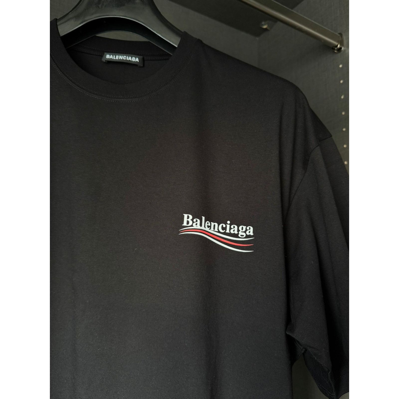 Balenciaga o1alis0126 Men's Political Campaign Large Fit T-Shirt Black Size US M / EU 48-50 / 2 - 2 Thumbnail