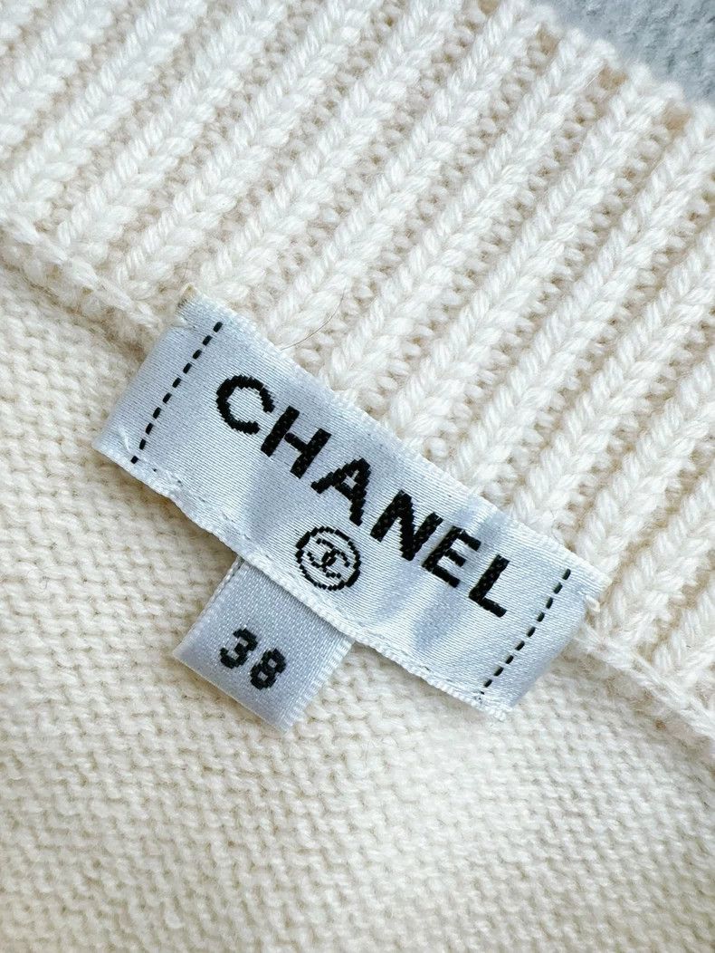Chanel Chanel Track series beige knitted metal hollow off-the-sho Size XS / US 0-2 / IT 36-38 - 5 Thumbnail