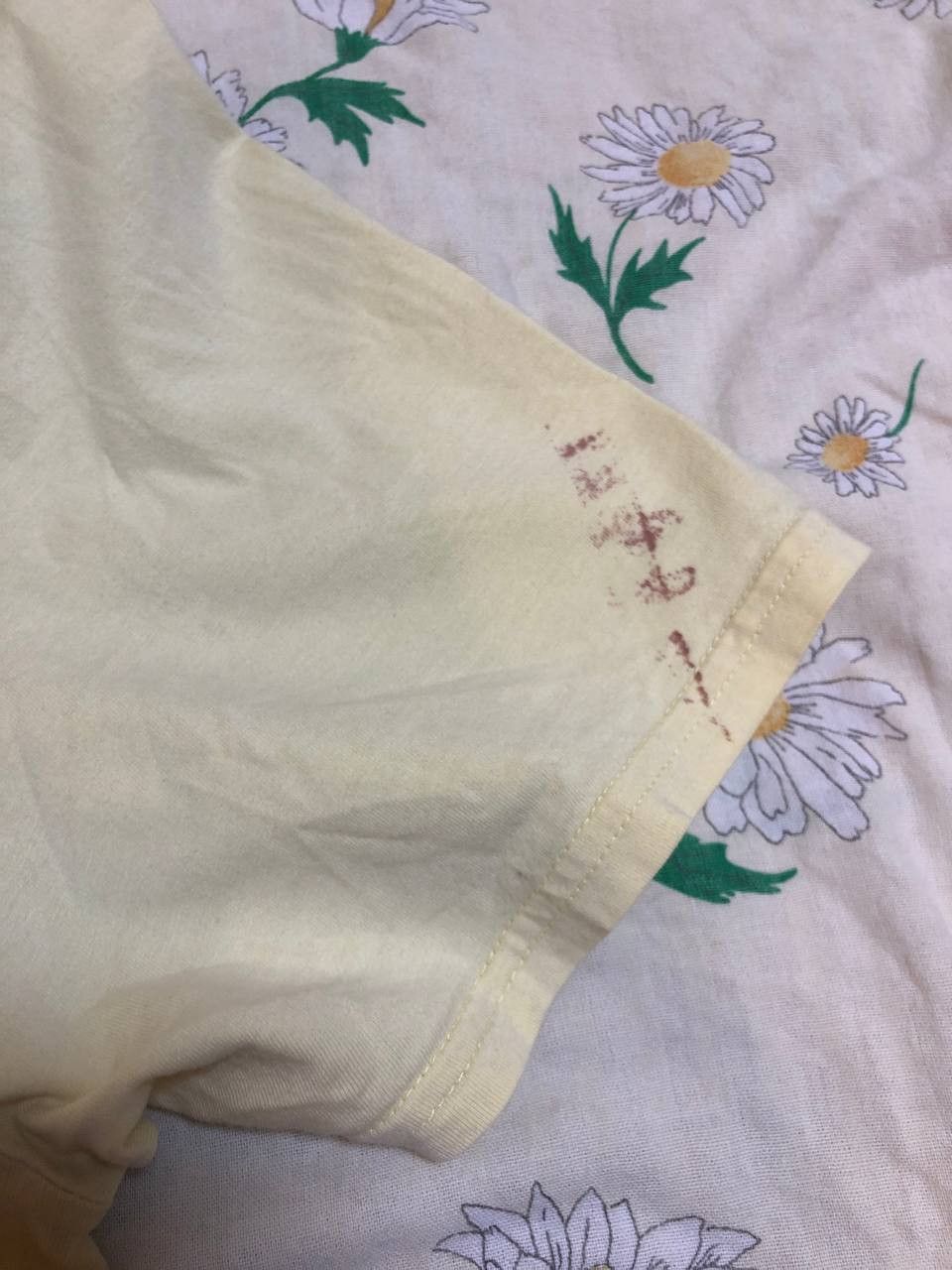 Yves Saint Laurent Vintage 90s Yves Saint Laurent YSL t-shirt rare retro hype Size US L / EU 52-54 / 3 - 19 Thumbnail