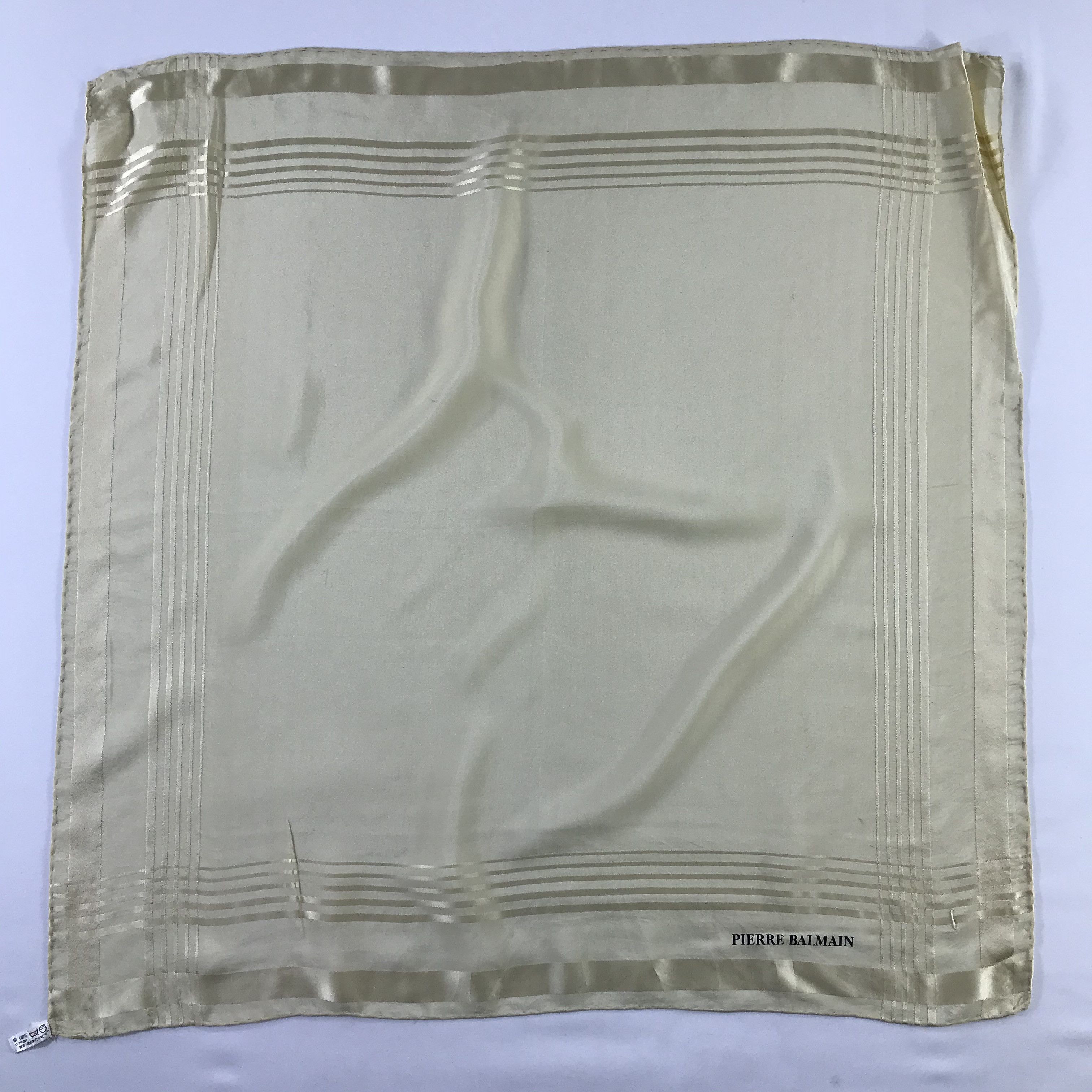 Pierre Balmain × Vintage Pierre Balmain Bandana / Handkerchief / Neckerchief - S916 Size ONE SIZE - 1 Thumbnail